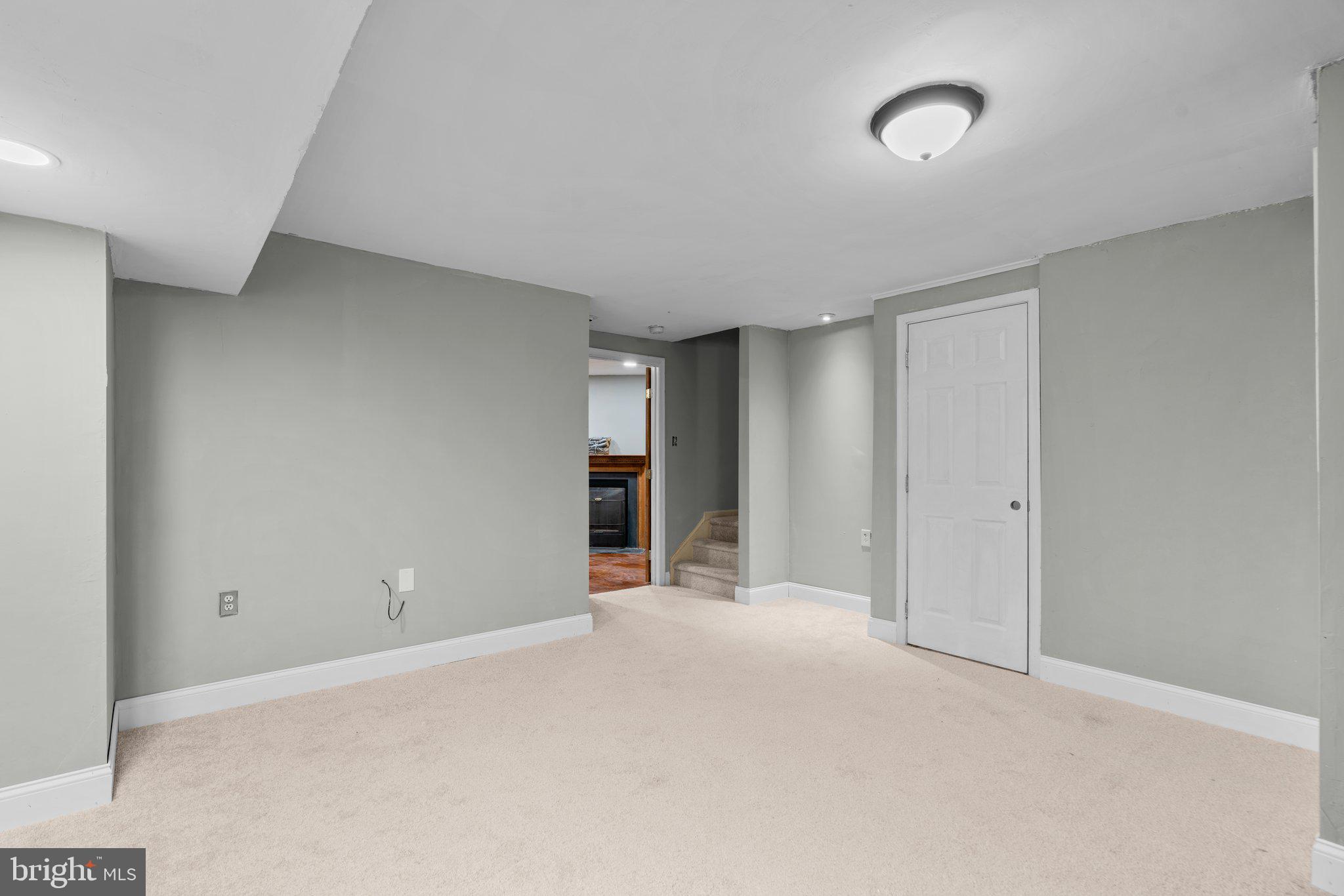 LIONS GATE - Residential