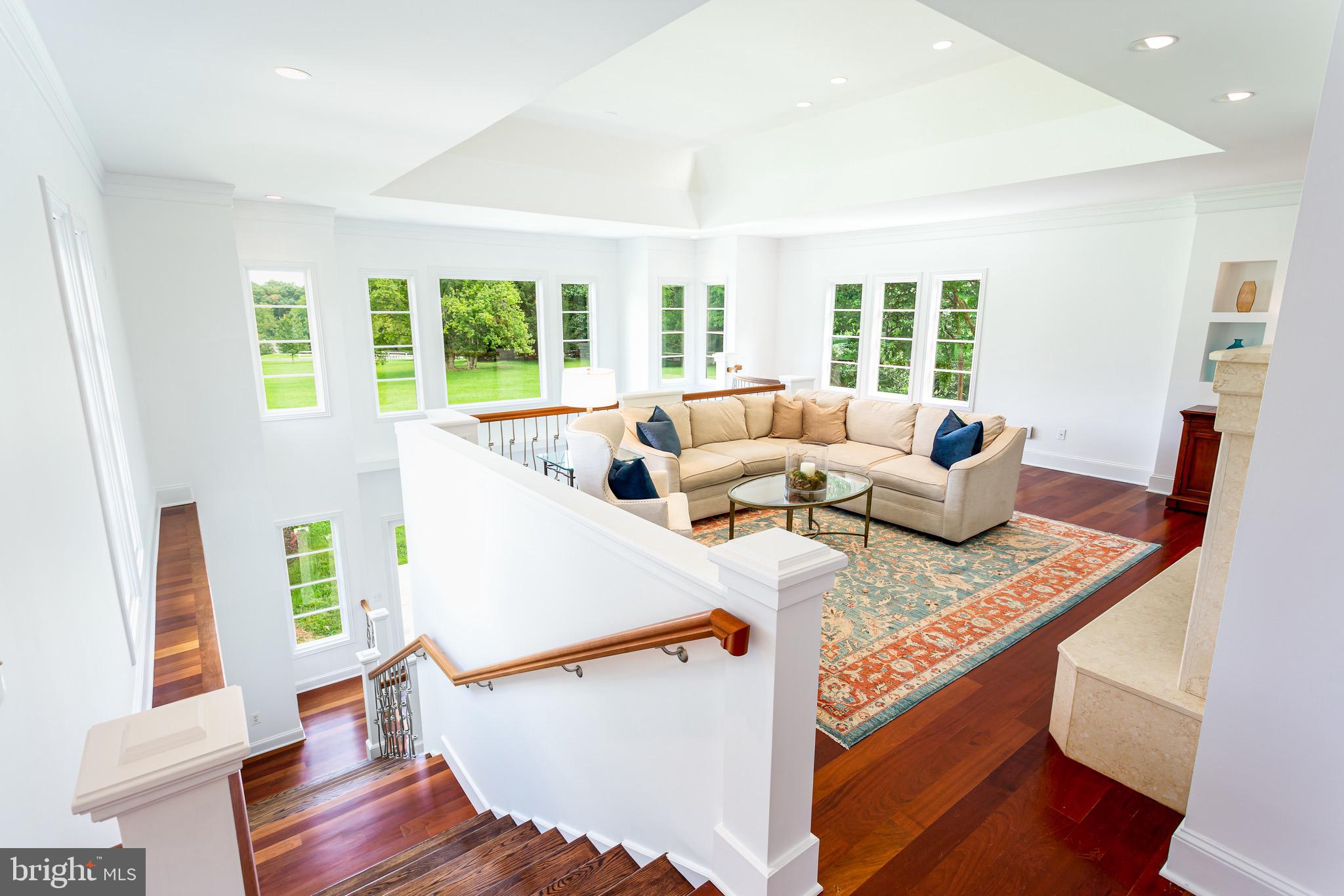 MEGILLS CROSSING - Residential