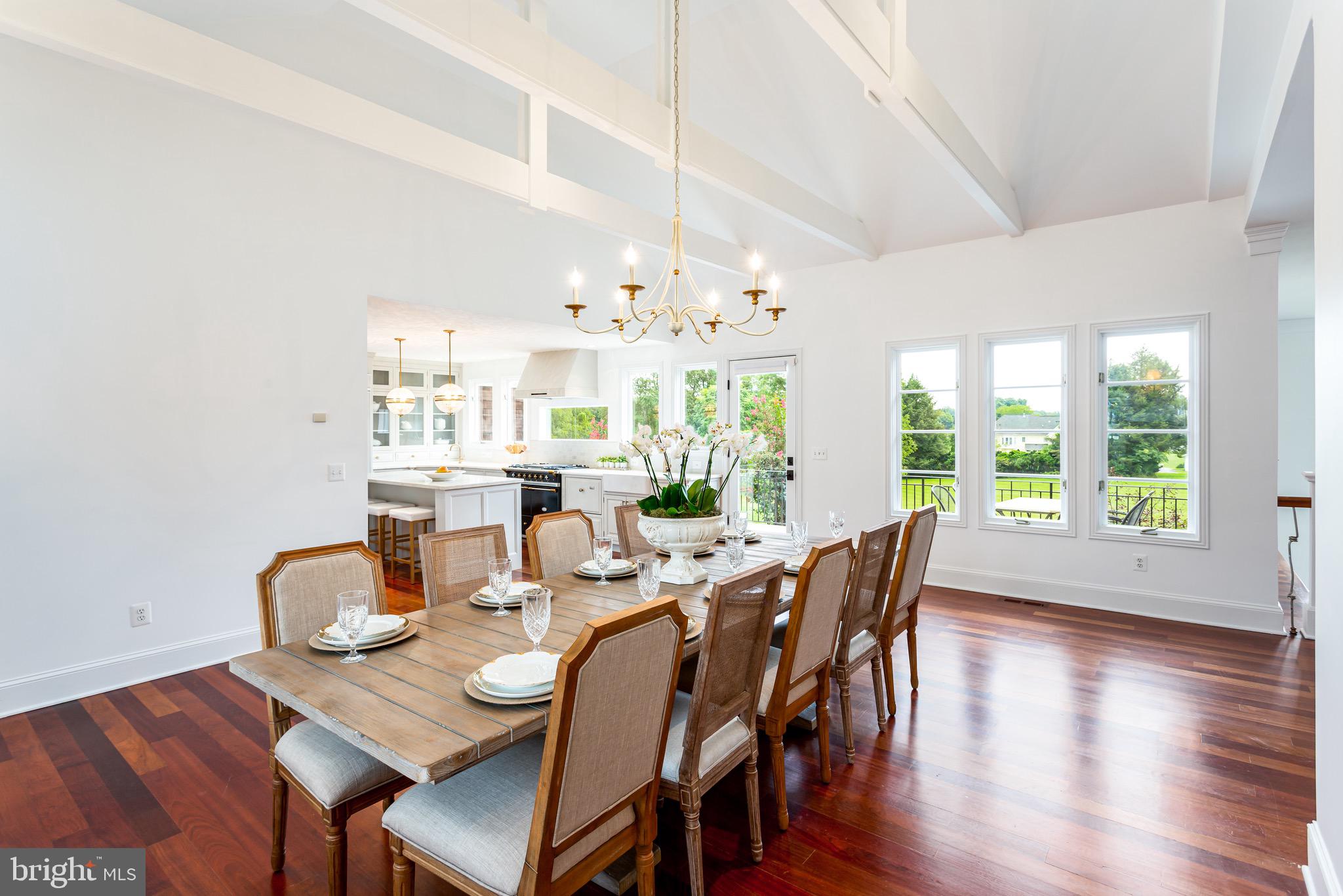 MEGILLS CROSSING - Residential