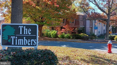 6010 Timber Hollow Lane, Springfield, VA MLS: VAFX2238520
