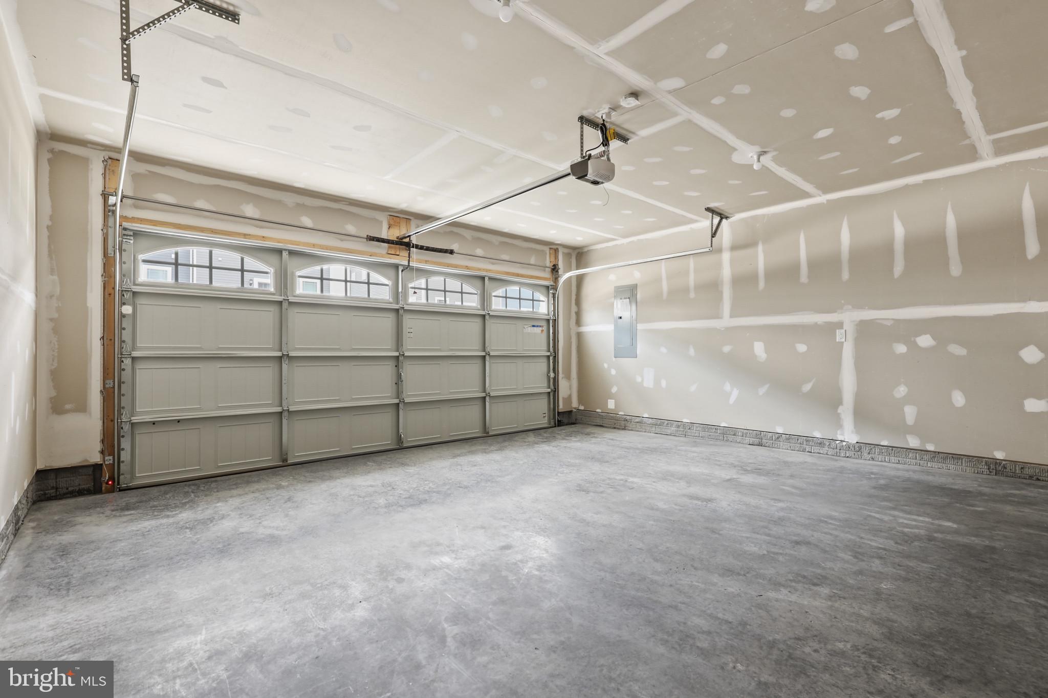 WINDSOR  MILL - Residential Lease