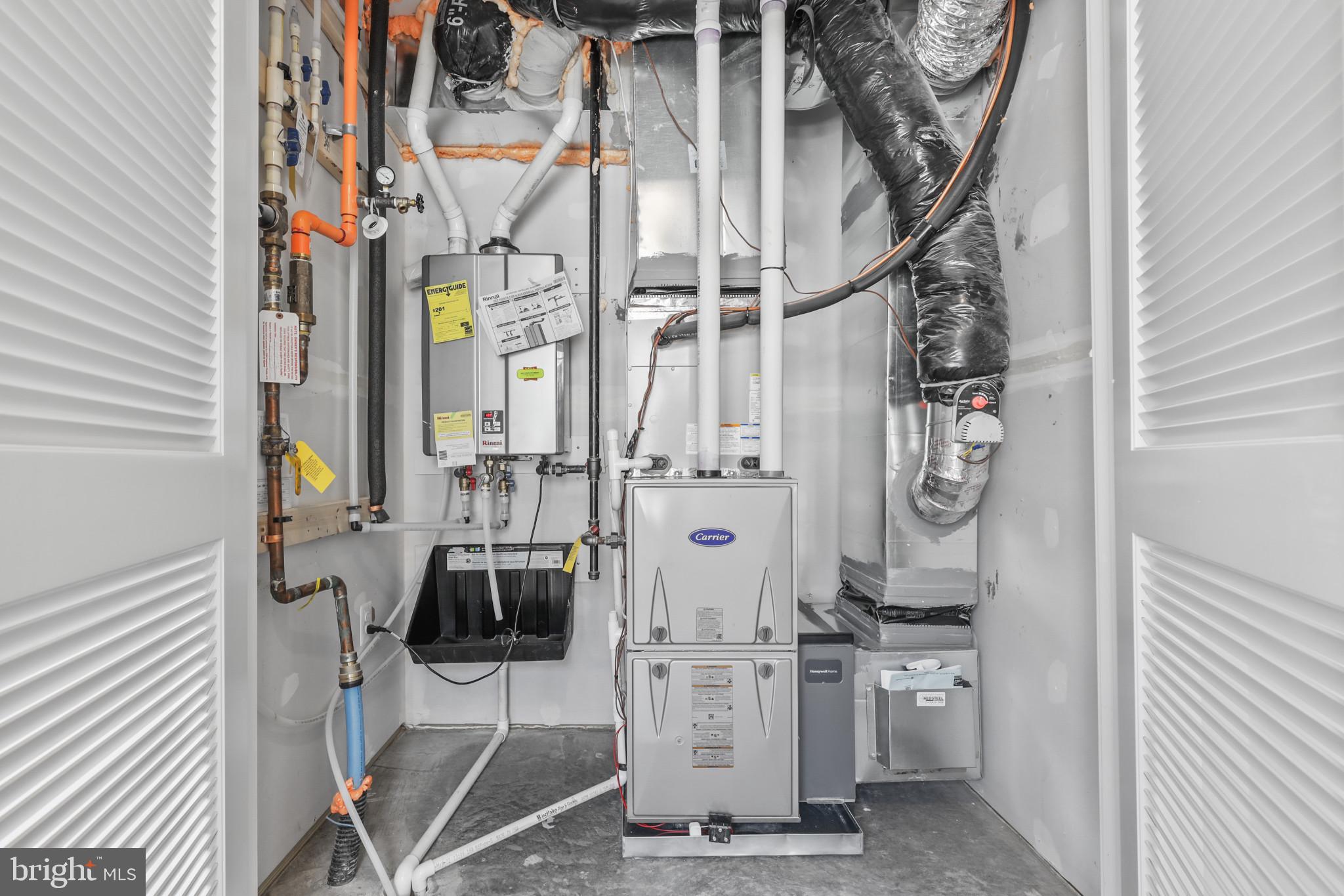 WINDSOR  MILL - Residential Lease