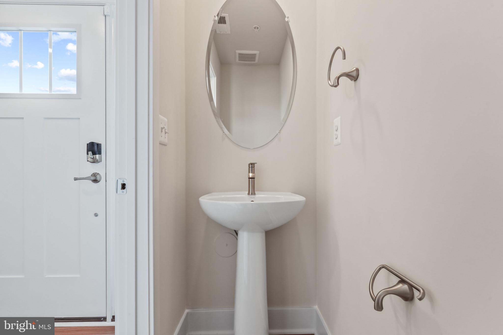 WINDSOR  MILL - Residential Lease