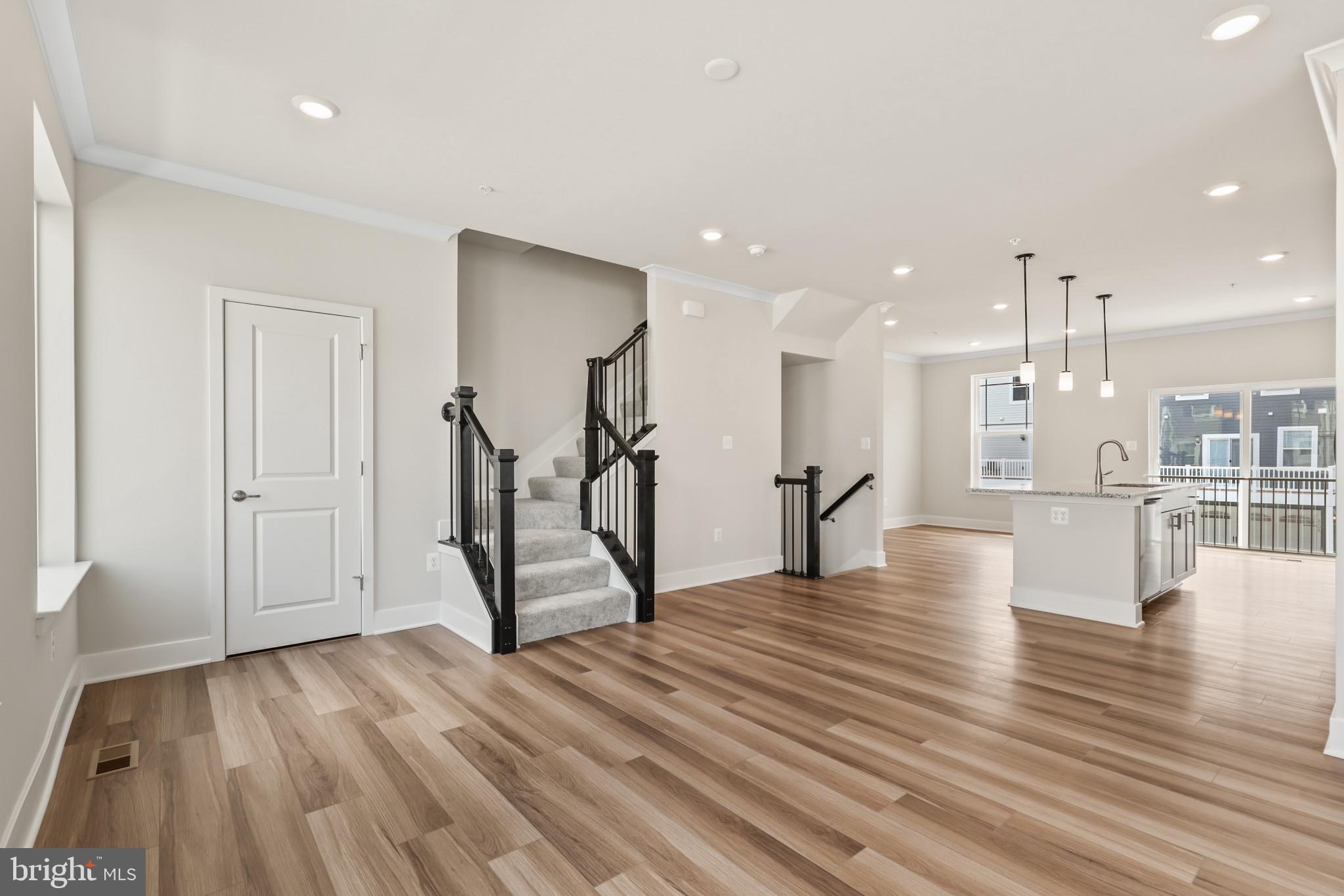 WINDSOR  MILL - Residential Lease