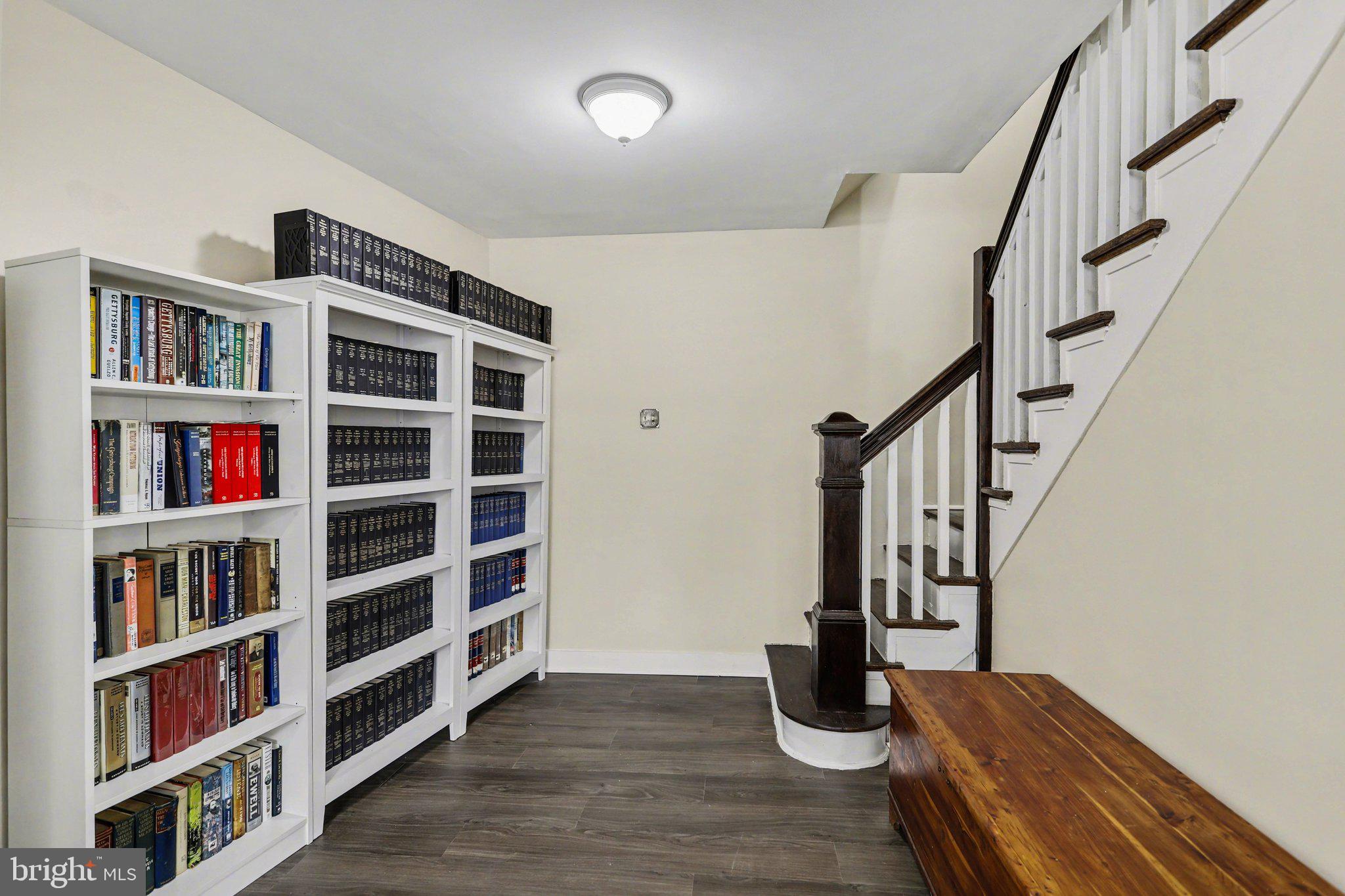 NEW OXFORD AREA - Residential