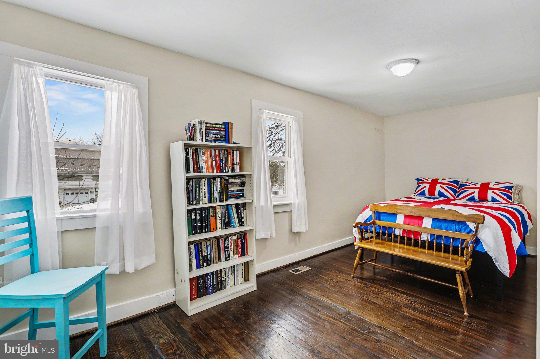 NEW OXFORD AREA - Residential