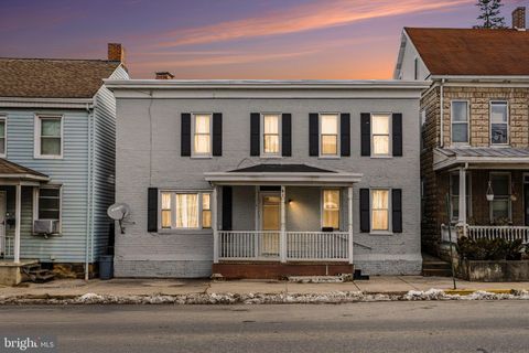 14 HANOVER STREET NEW OXFORD PA 17350