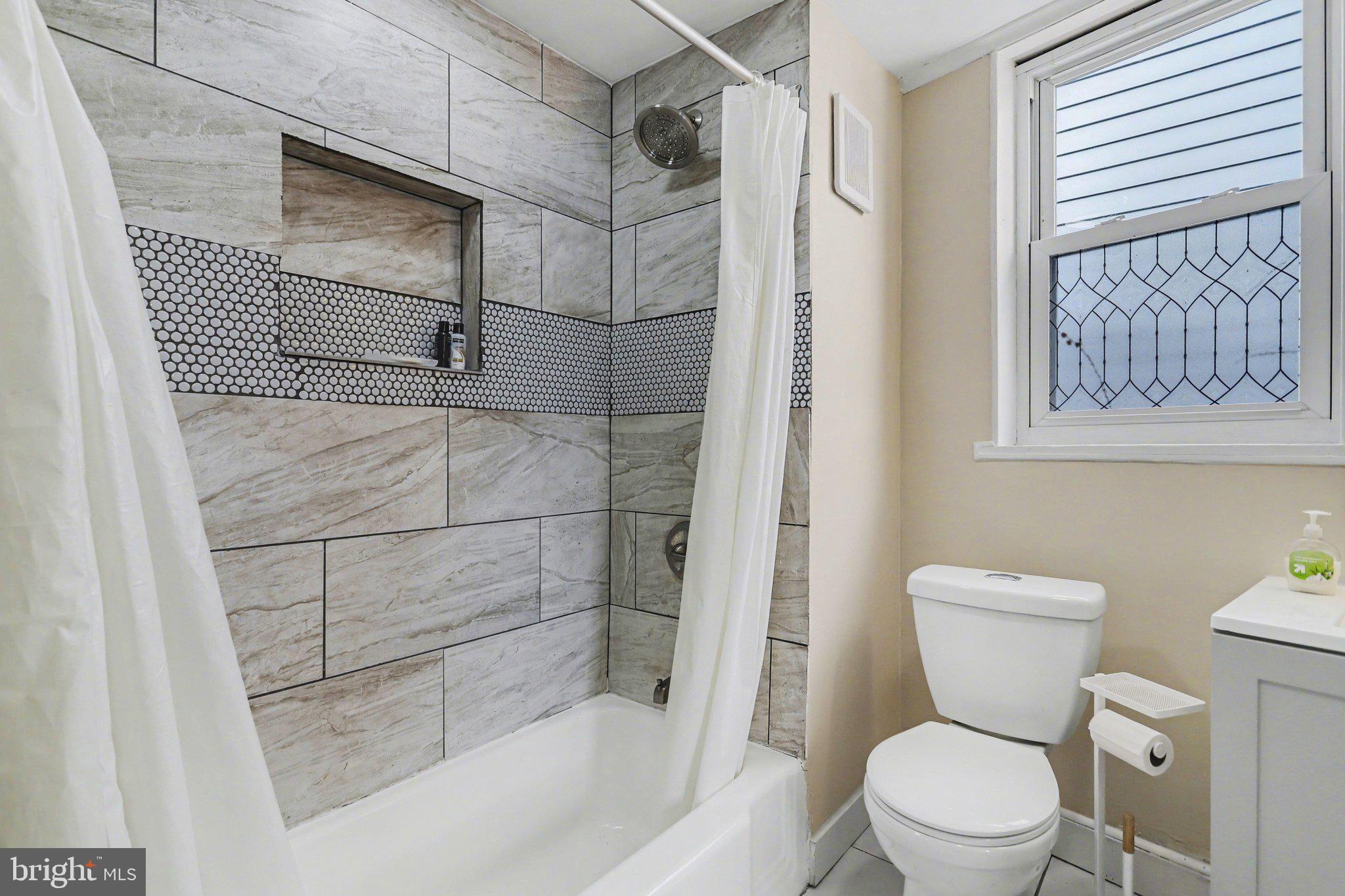 NEW OXFORD AREA - Residential