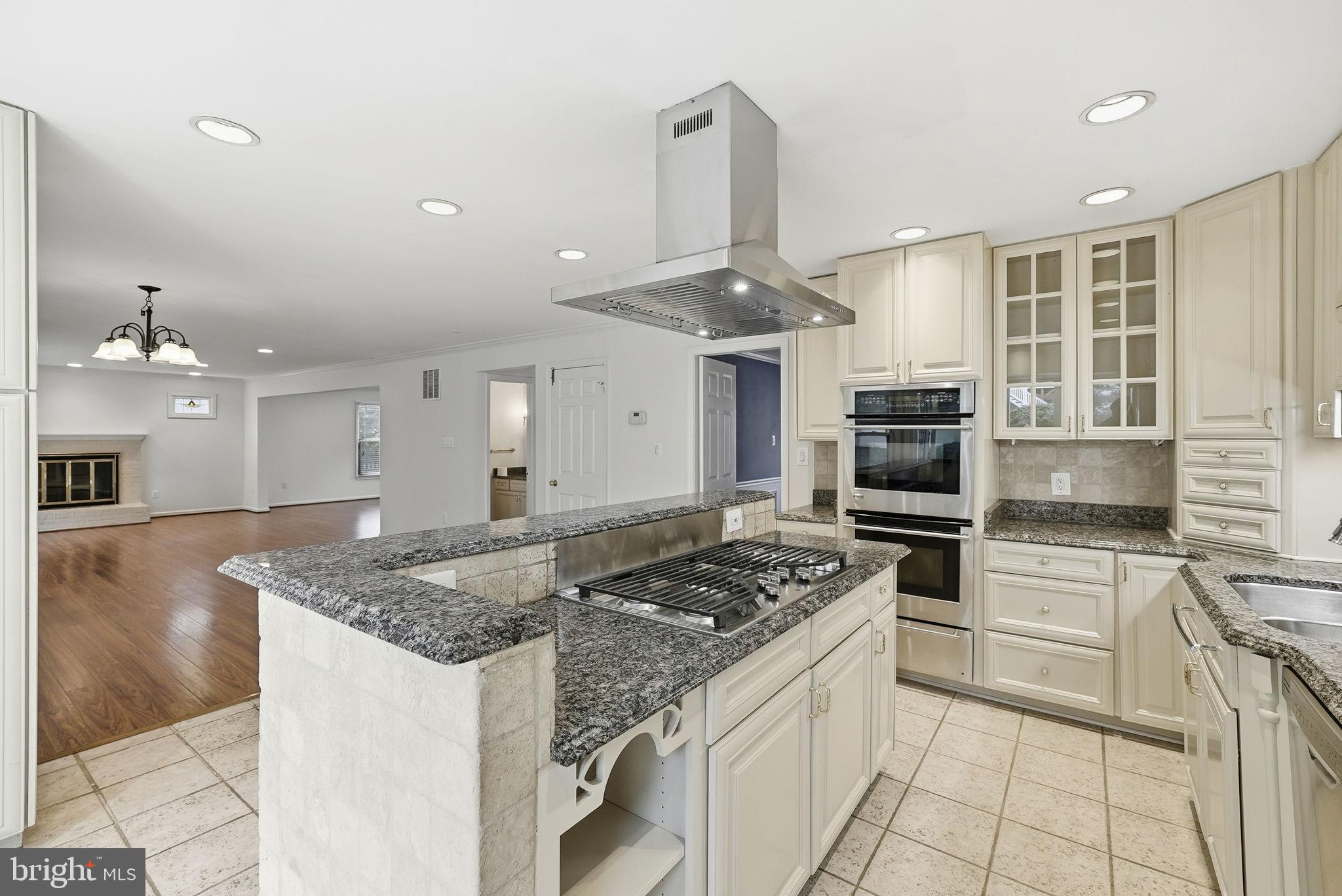 WALTER HEIGHTS - Residential Lease