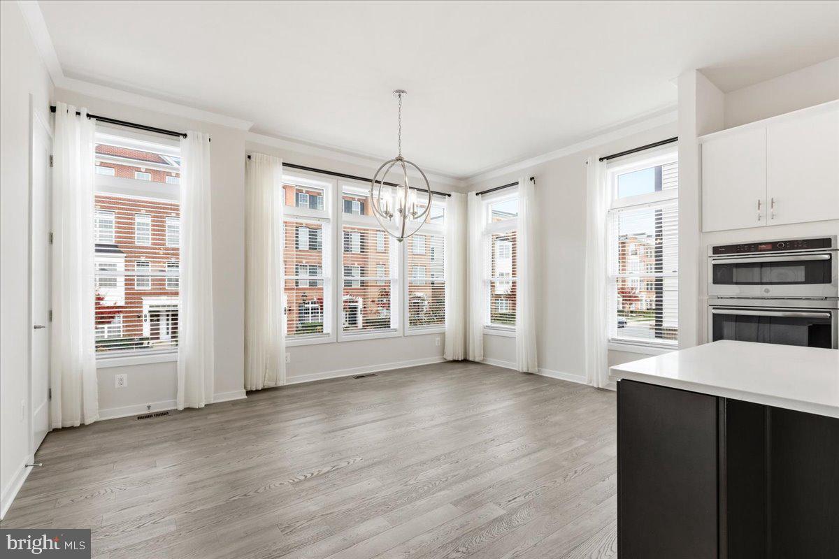 LOUDOUN VALLEY ESTATES 2 - Residential Lease