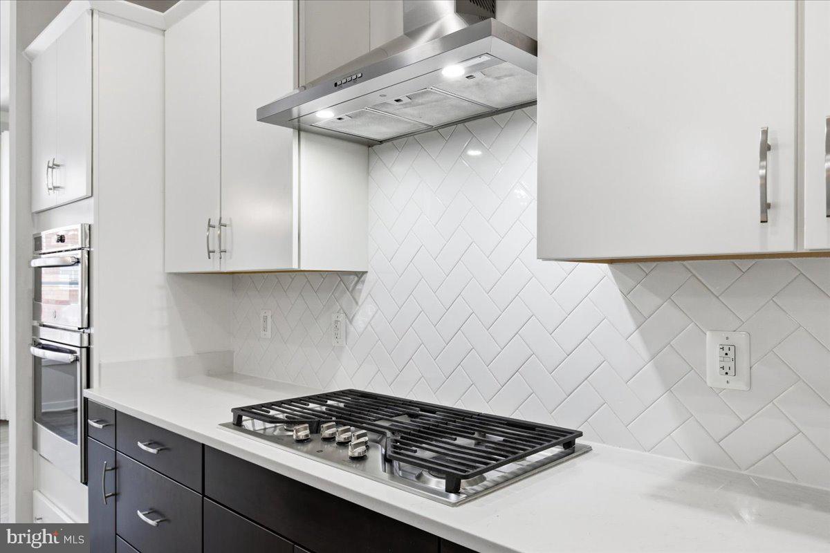 LOUDOUN VALLEY ESTATES 2 - Residential Lease