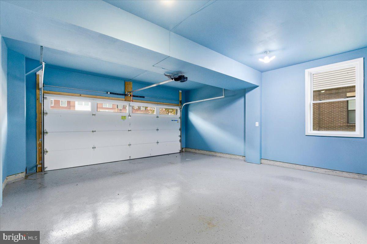 LOUDOUN VALLEY ESTATES 2 - Residential Lease