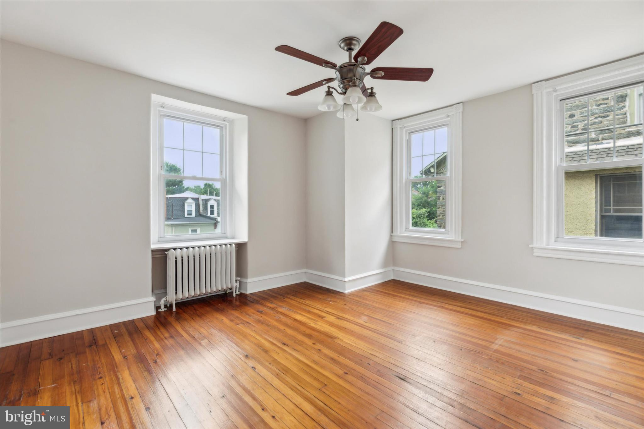 CHESTNUT HILL - Residential