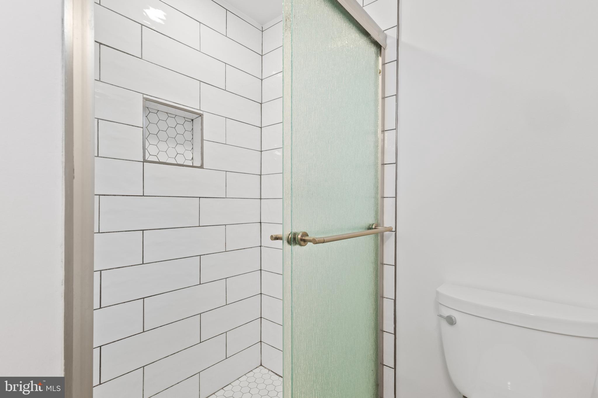 WILLIAMSBURG MANOR NORTH - Residential