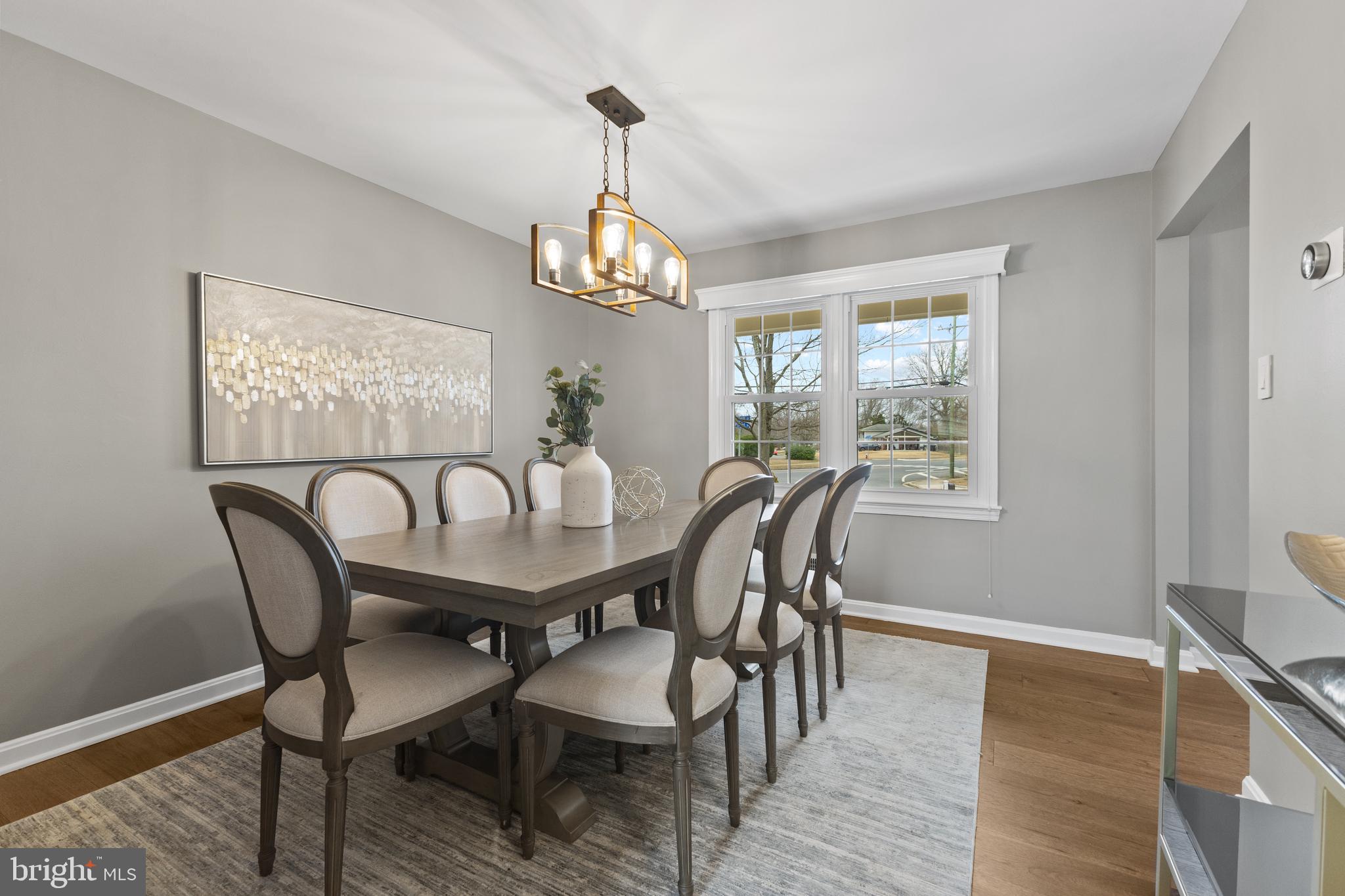 WILLIAMSBURG MANOR NORTH - Residential