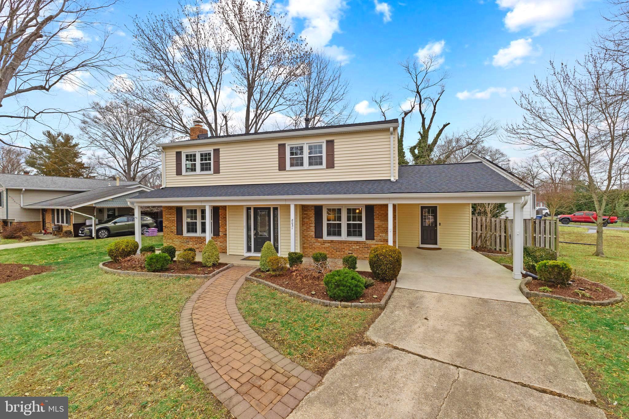 WILLIAMSBURG MANOR NORTH - Residential