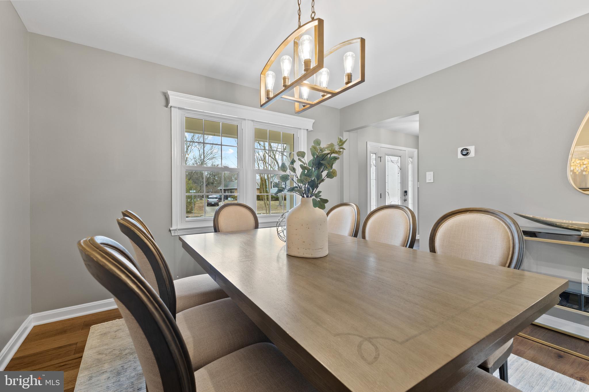 WILLIAMSBURG MANOR NORTH - Residential