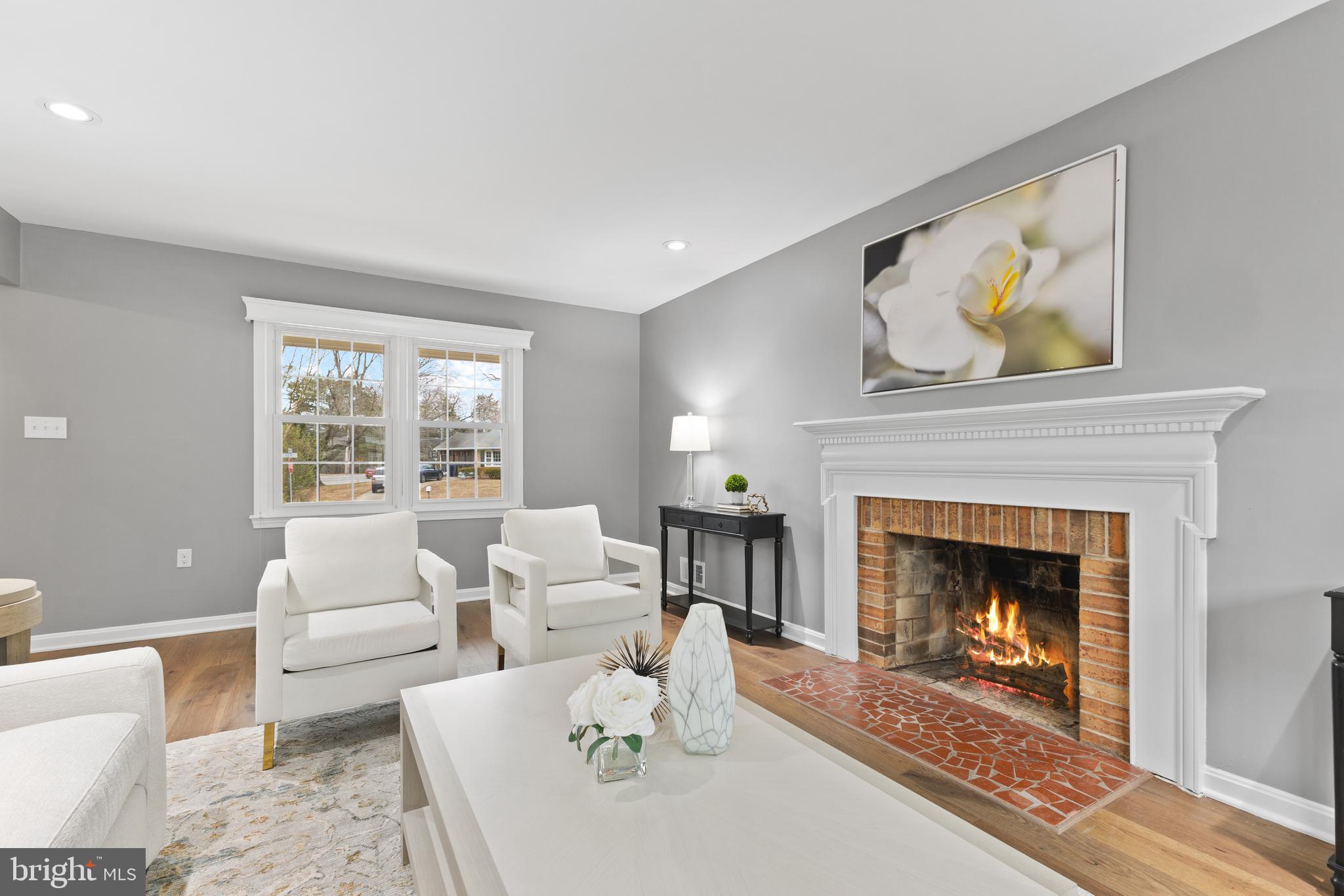 WILLIAMSBURG MANOR NORTH - Residential