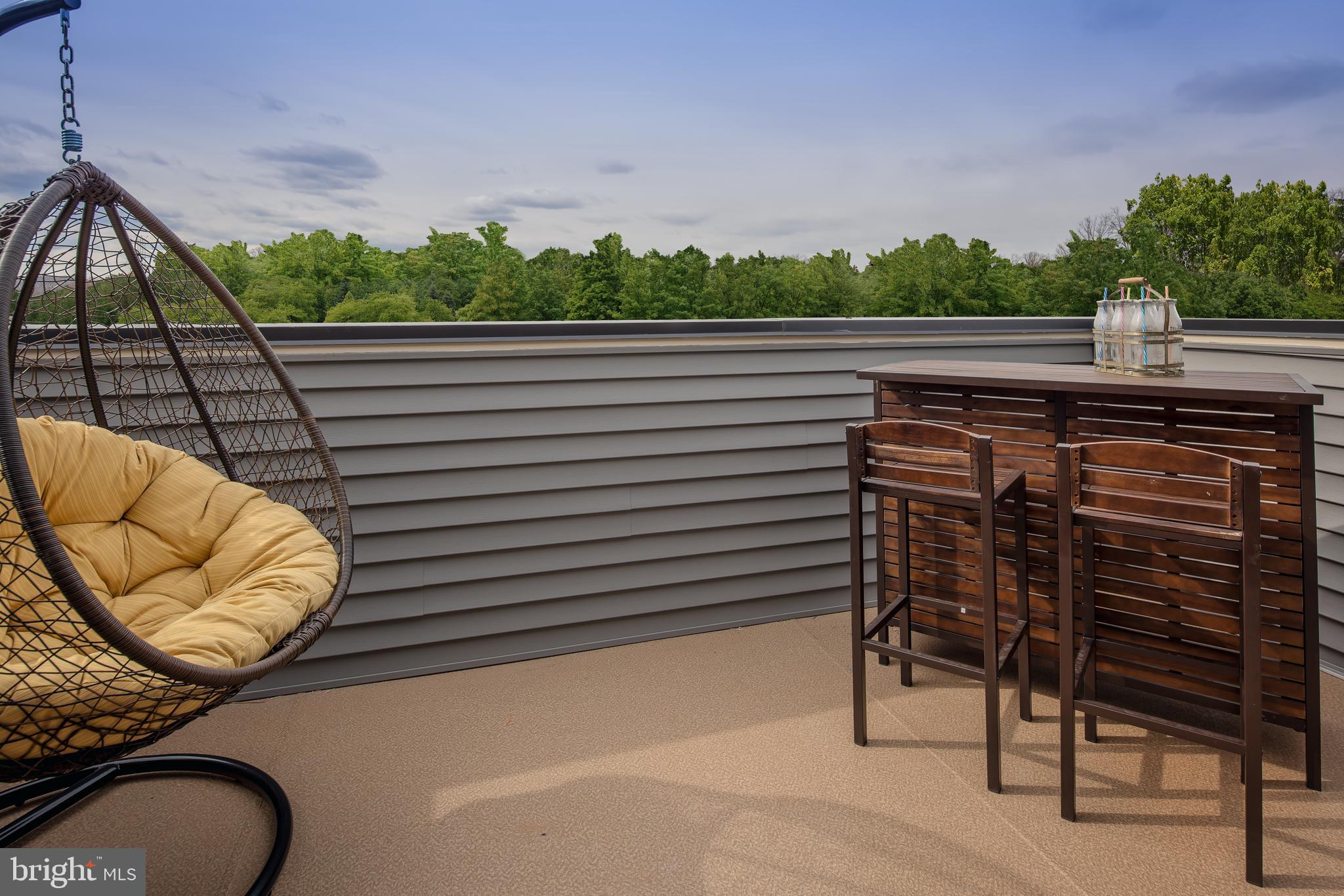 ELKRIDGE CROSSING - Residential