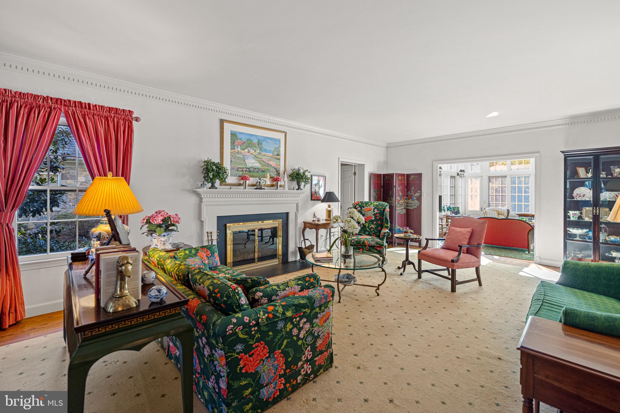 BRADLEY HILLS GROVE - Residential