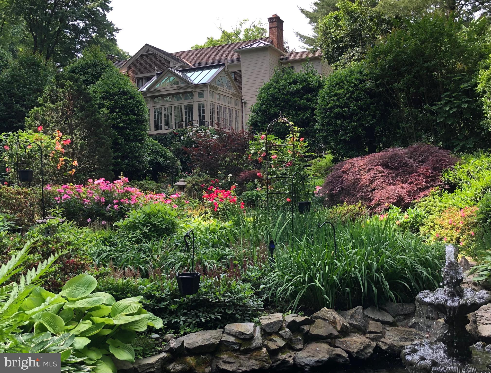 BRADLEY HILLS GROVE - Residential