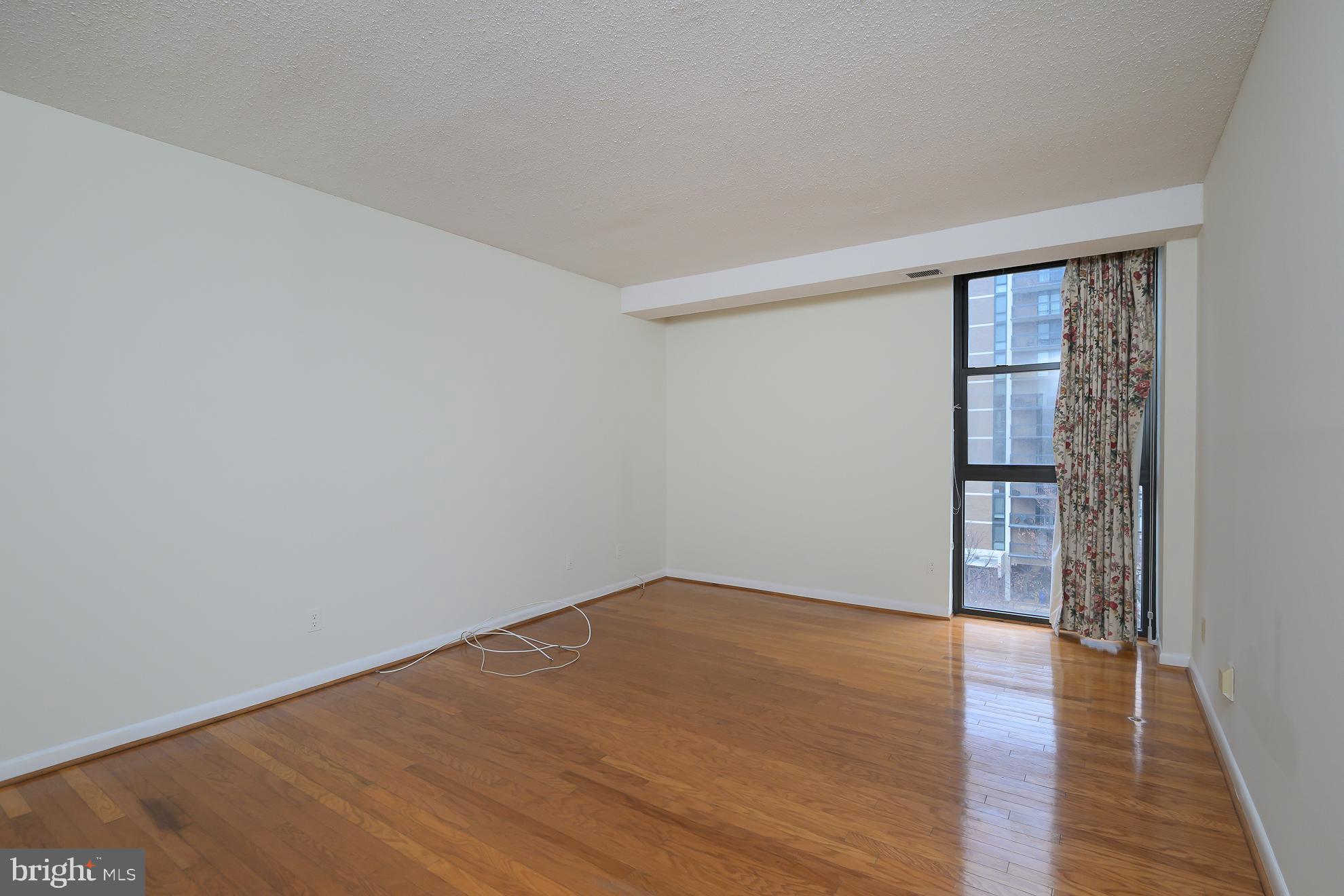 THE BARKLEY - Residential