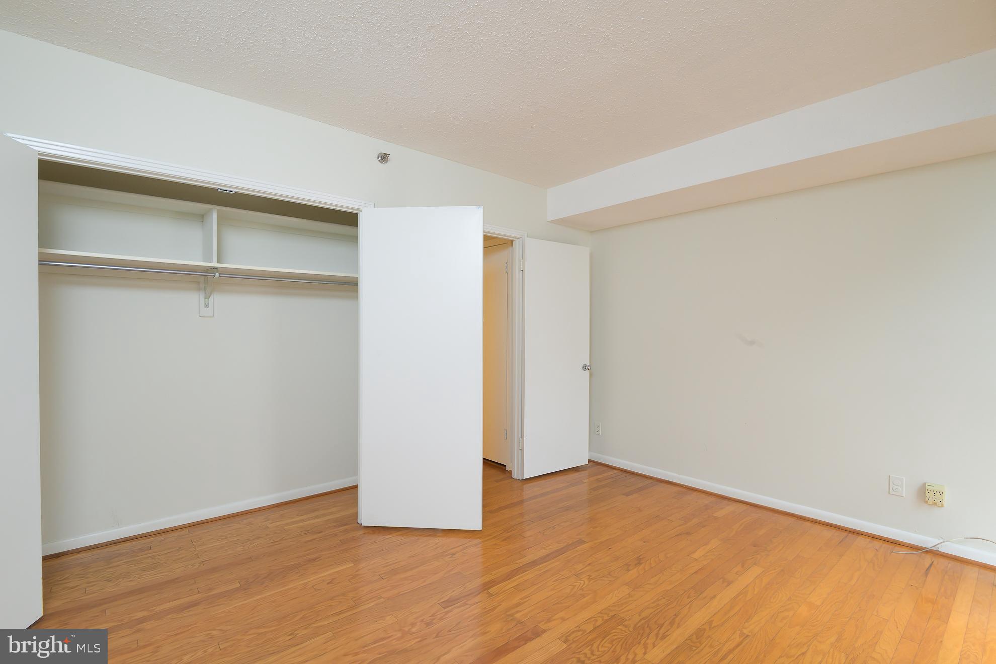 THE BARKLEY - Residential