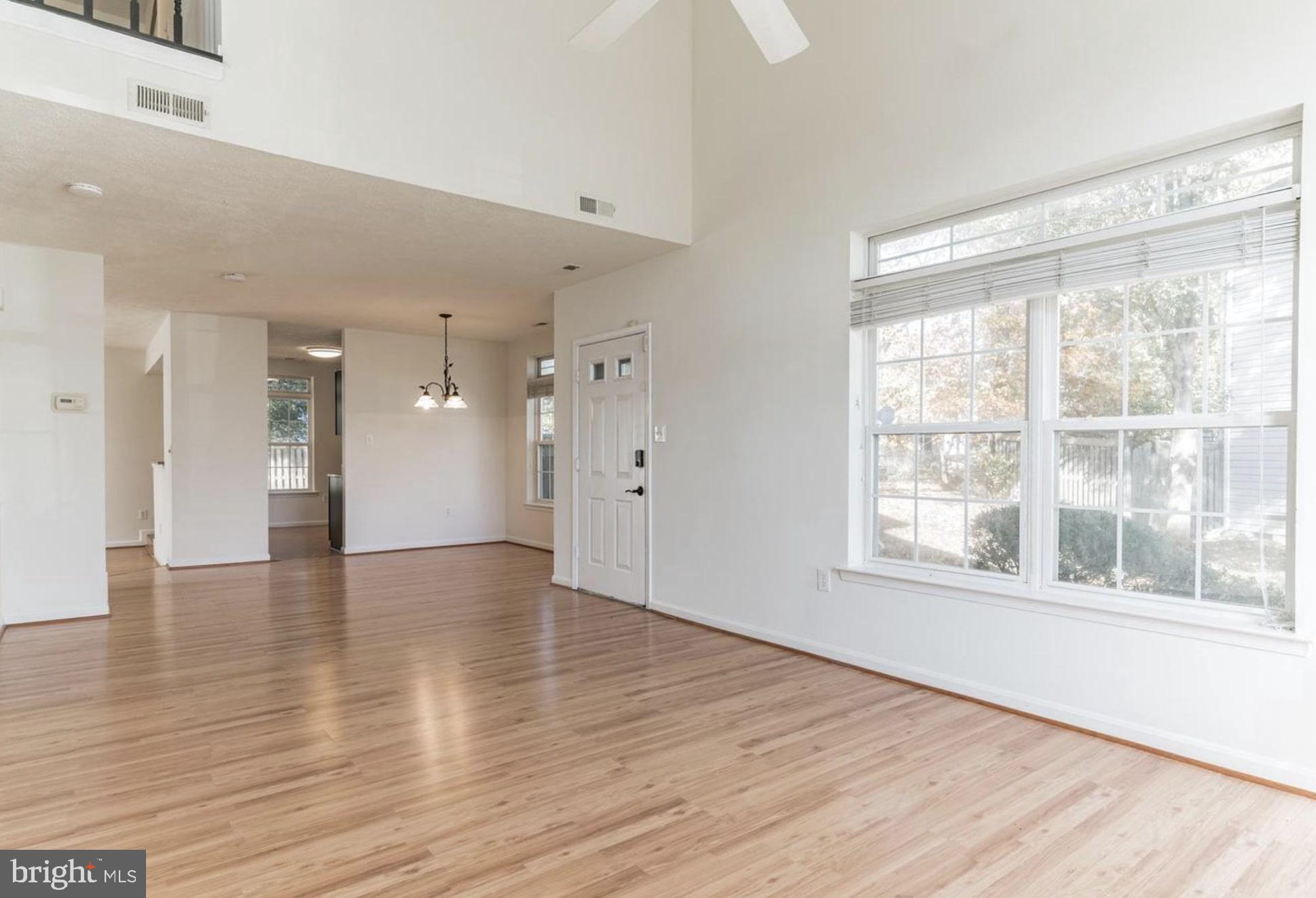 ST CHARLES SUB - HAMPSHIRE - Residential