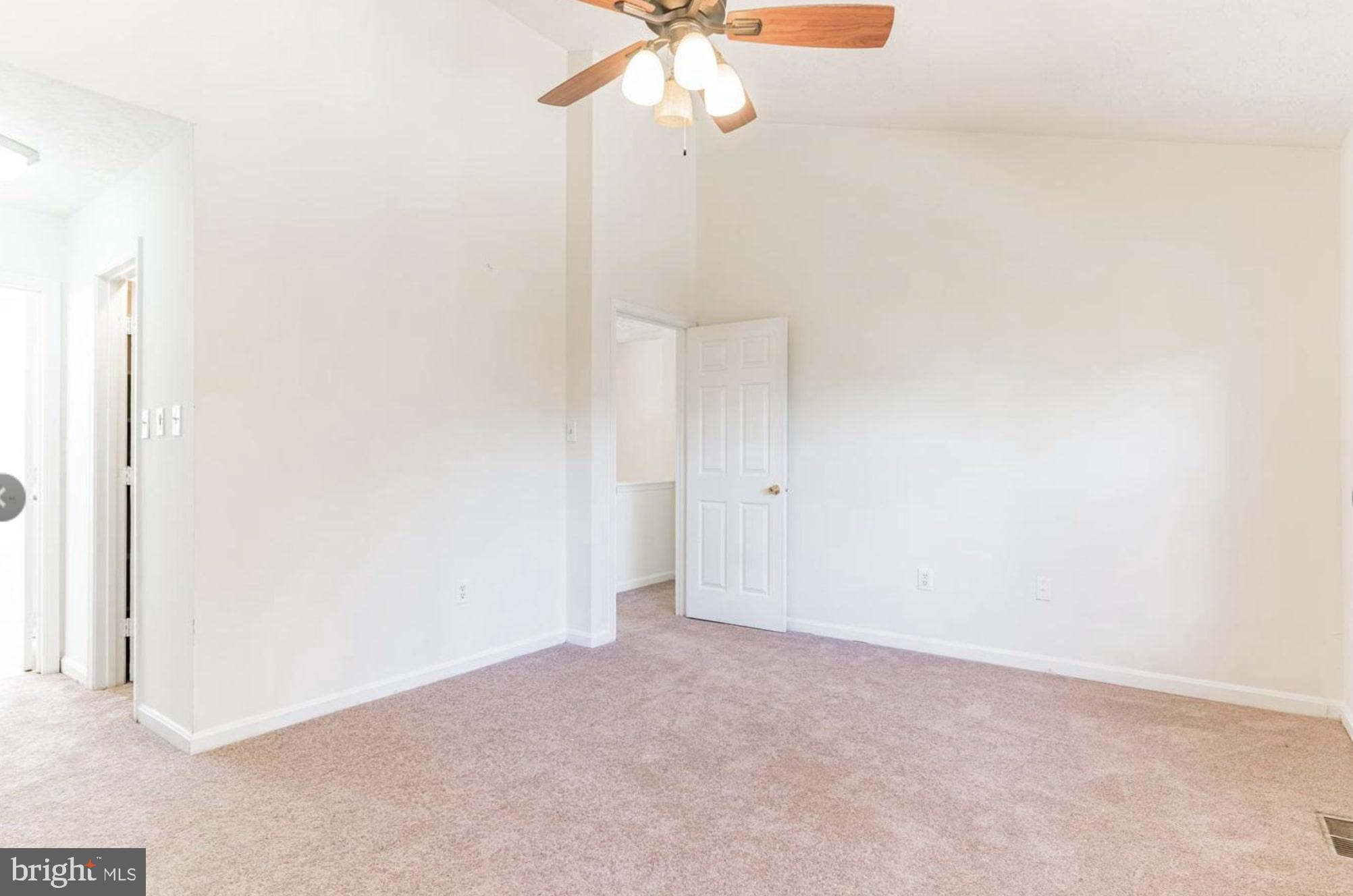 ST CHARLES SUB - HAMPSHIRE - Residential