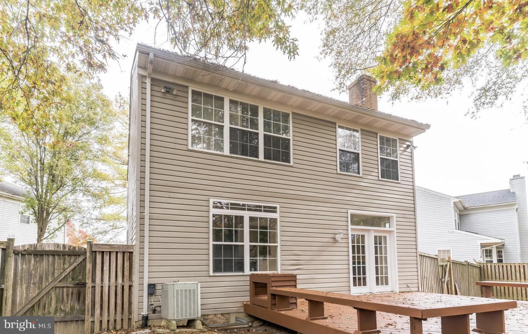 ST CHARLES SUB - HAMPSHIRE - Residential