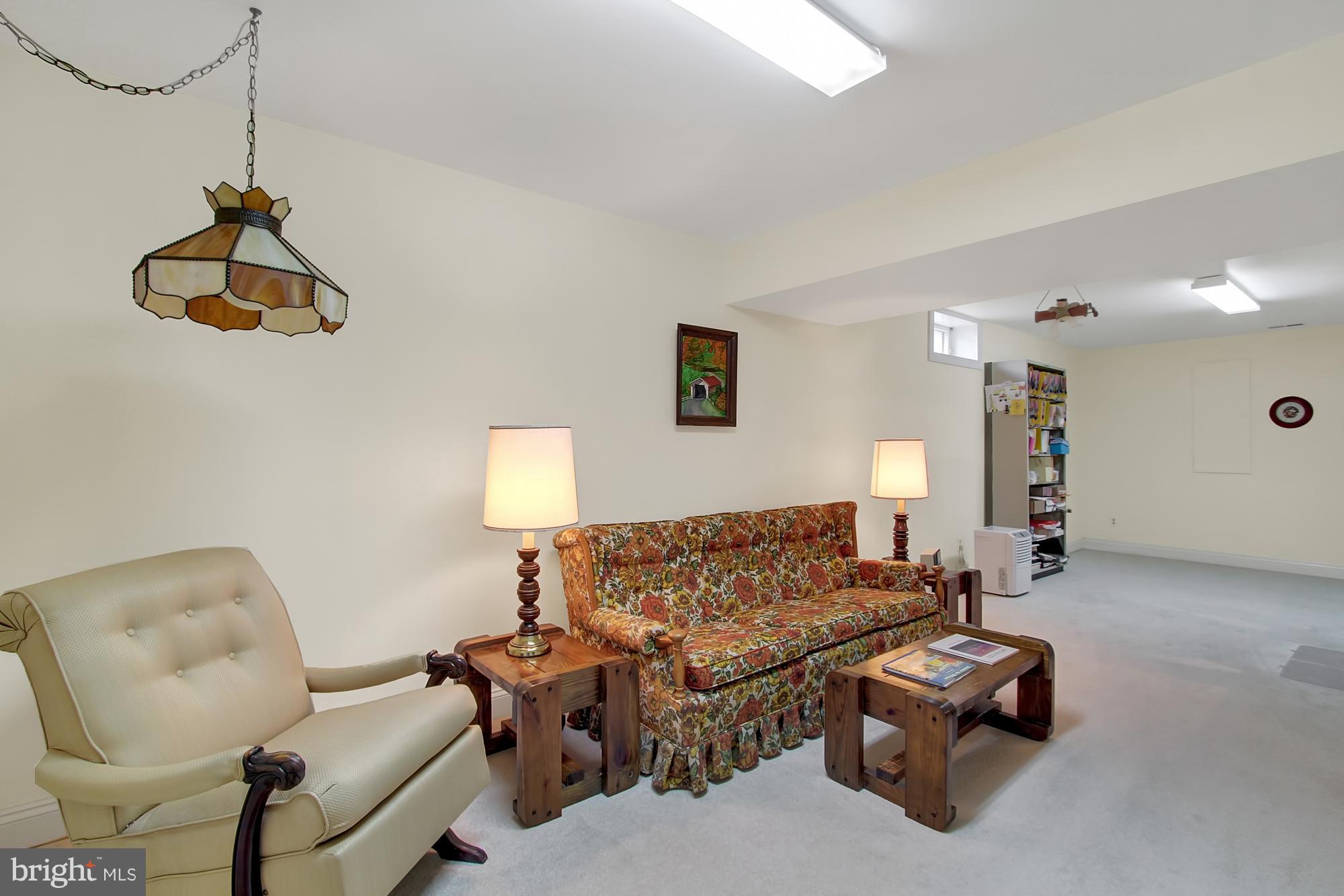 HUNTERS RUN - Residential