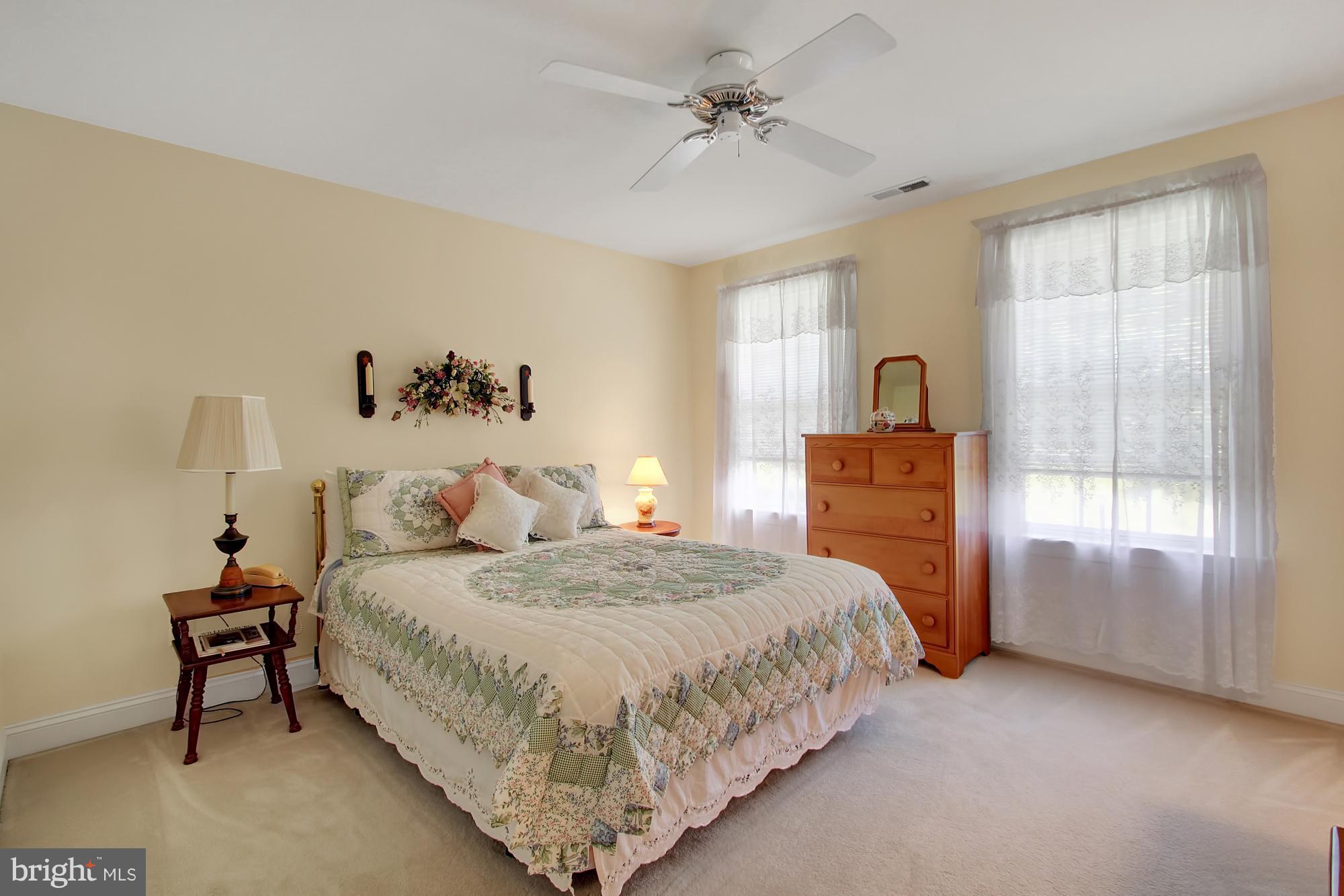 HUNTERS RUN - Residential