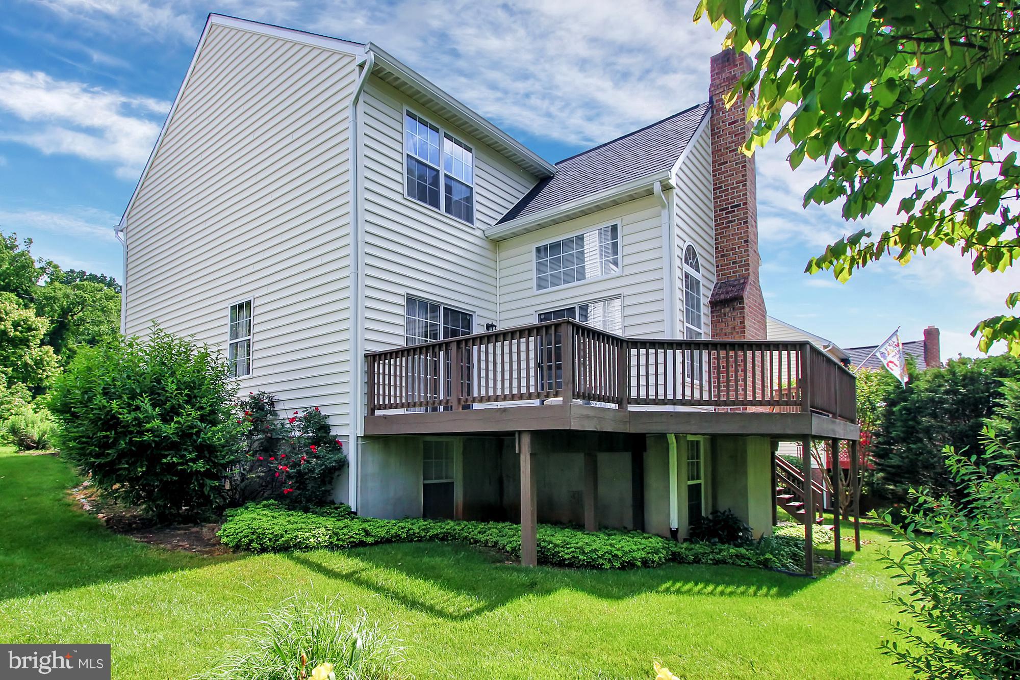 HUNTERS RUN - Residential