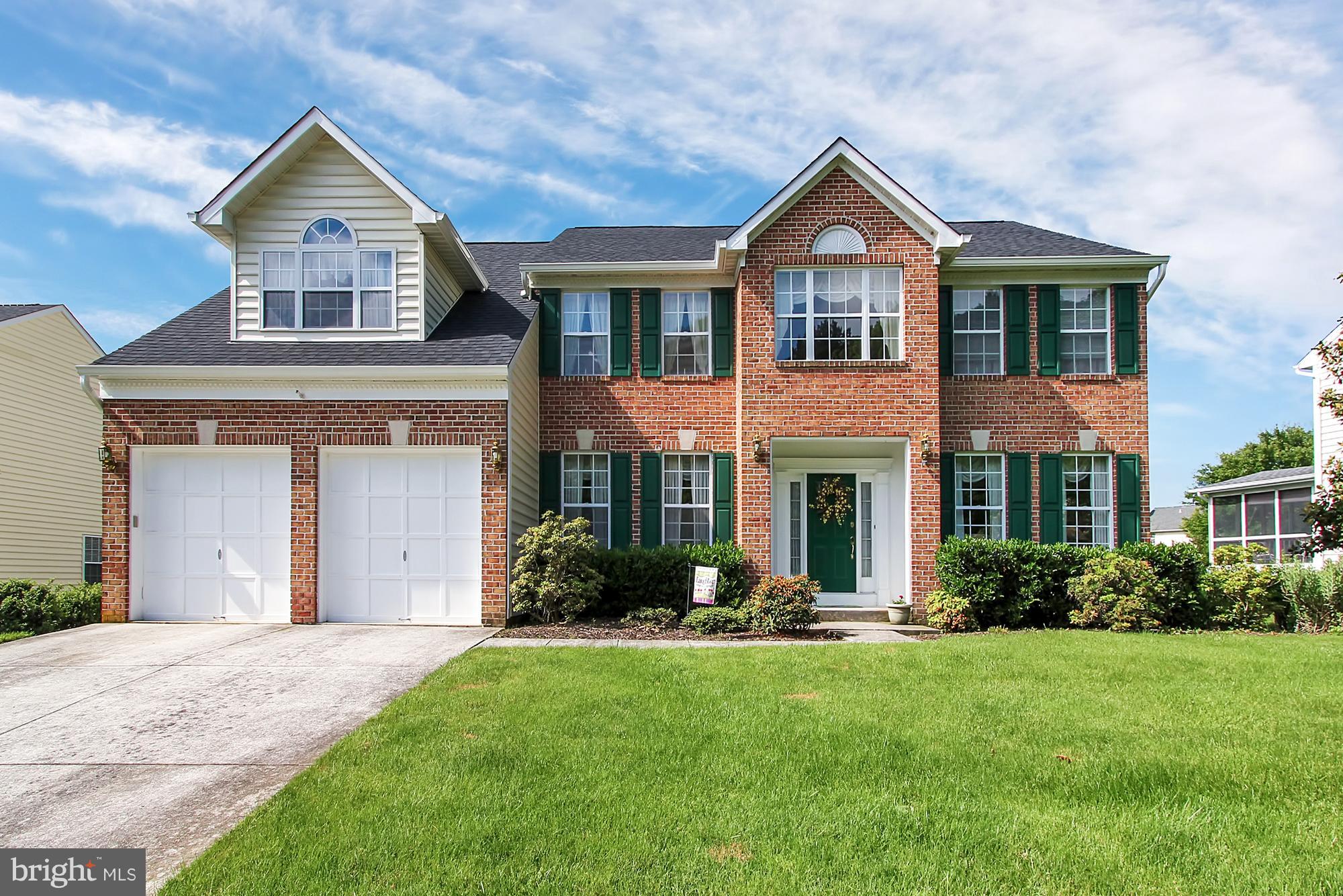 HUNTERS RUN - Residential