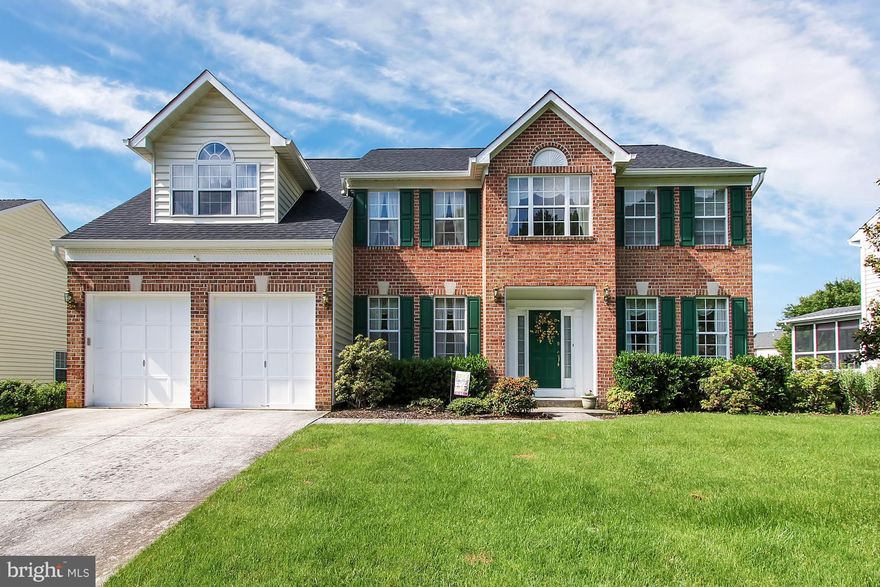 What an extraordinary home in Hunters Run! This true 5 bedroom 3.5 bath colonial in Hunters Run will leave your buyer ready to make an offer! Granite counter-tops in the kitchen, 2story family room on the main level, large wrap-around deck with a tranquil rear yard, finished basement and much more. Close to Hunt Valley shopping. Make an appointment to see it today!
