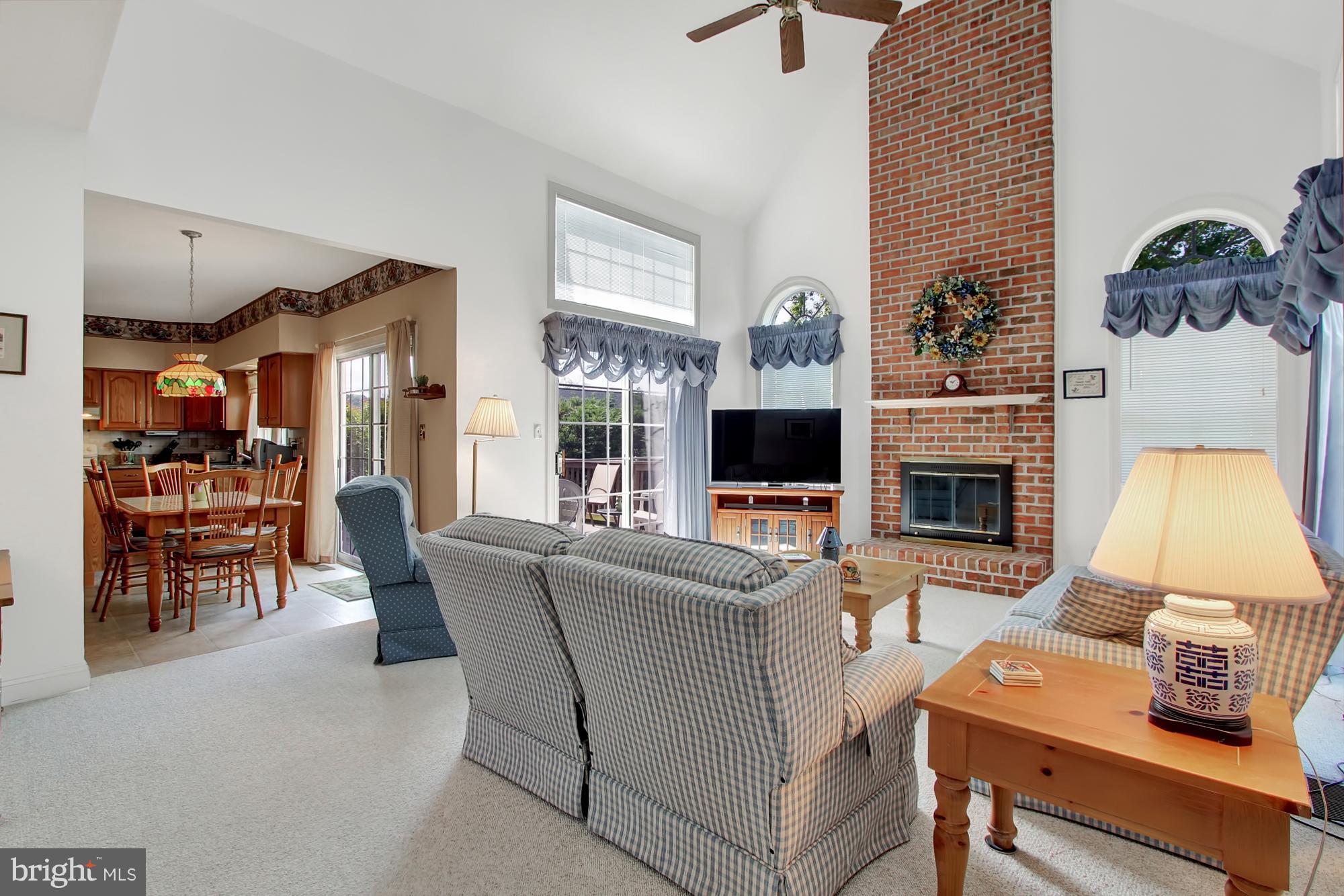 HUNTERS RUN - Residential