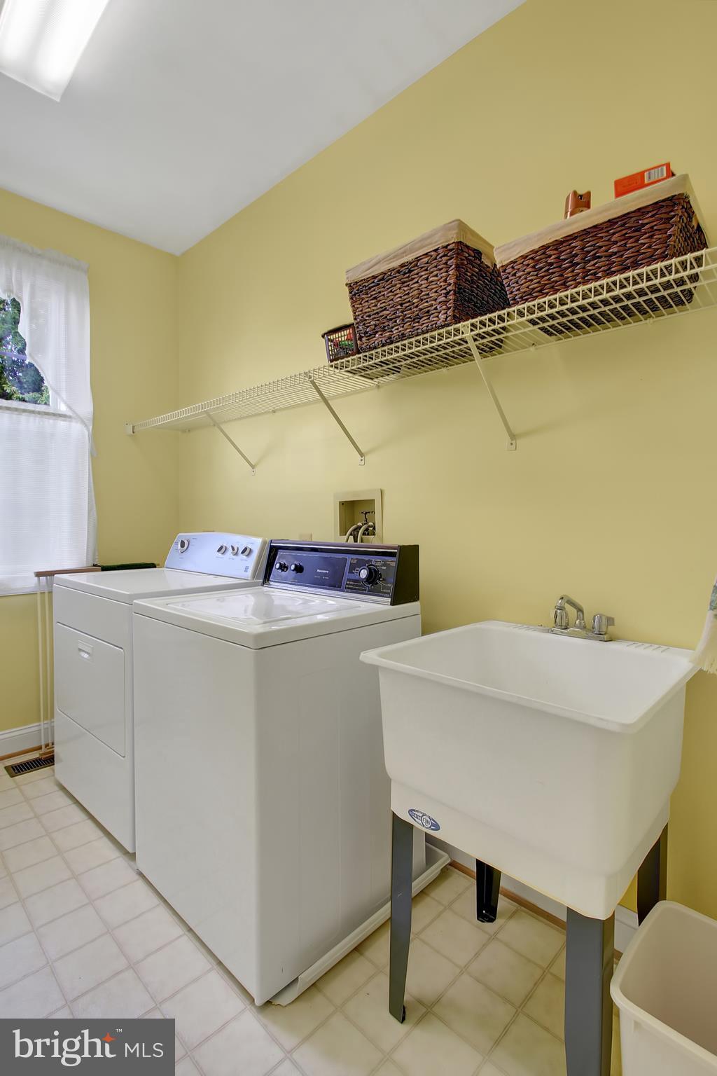 HUNTERS RUN - Residential