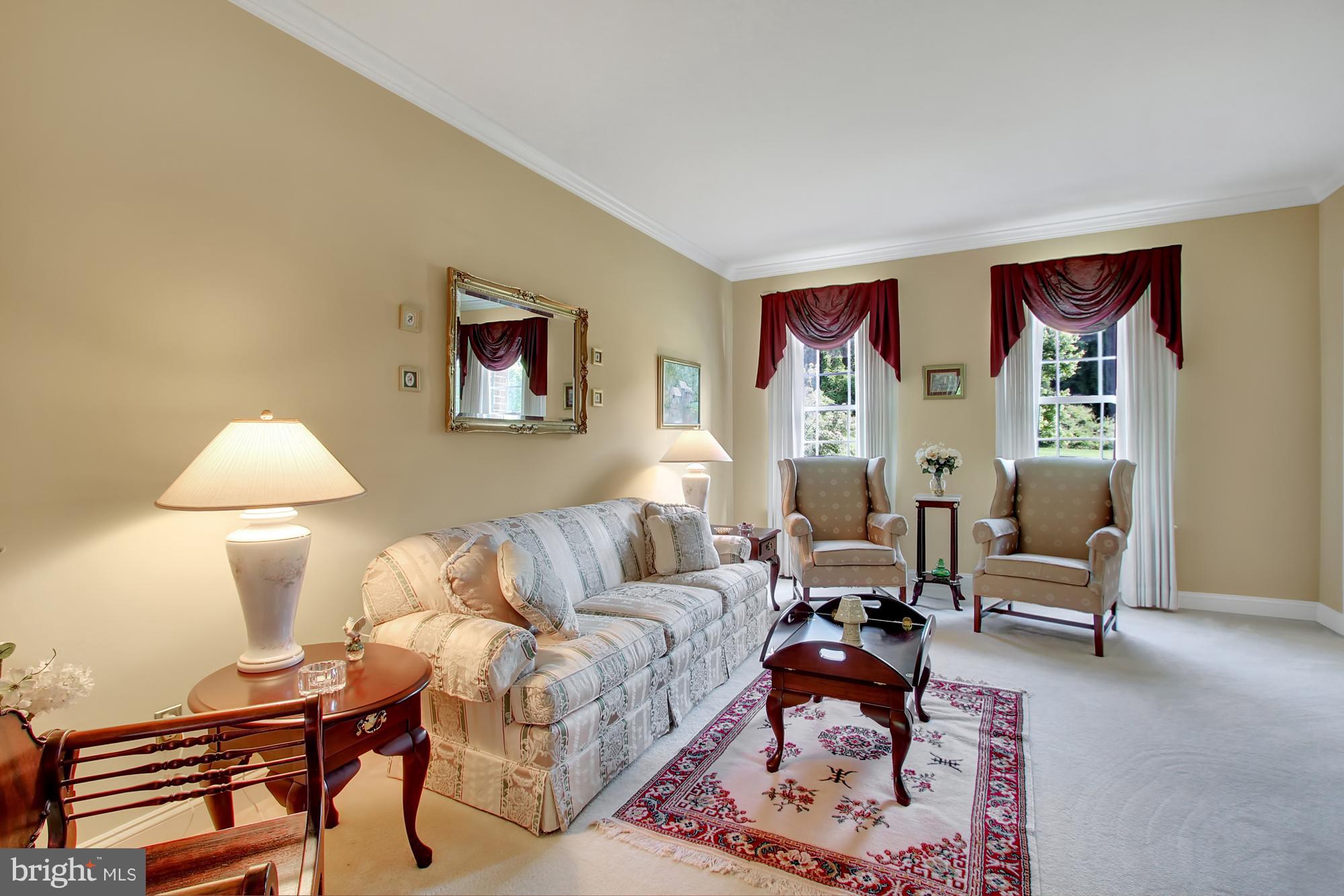 HUNTERS RUN - Residential