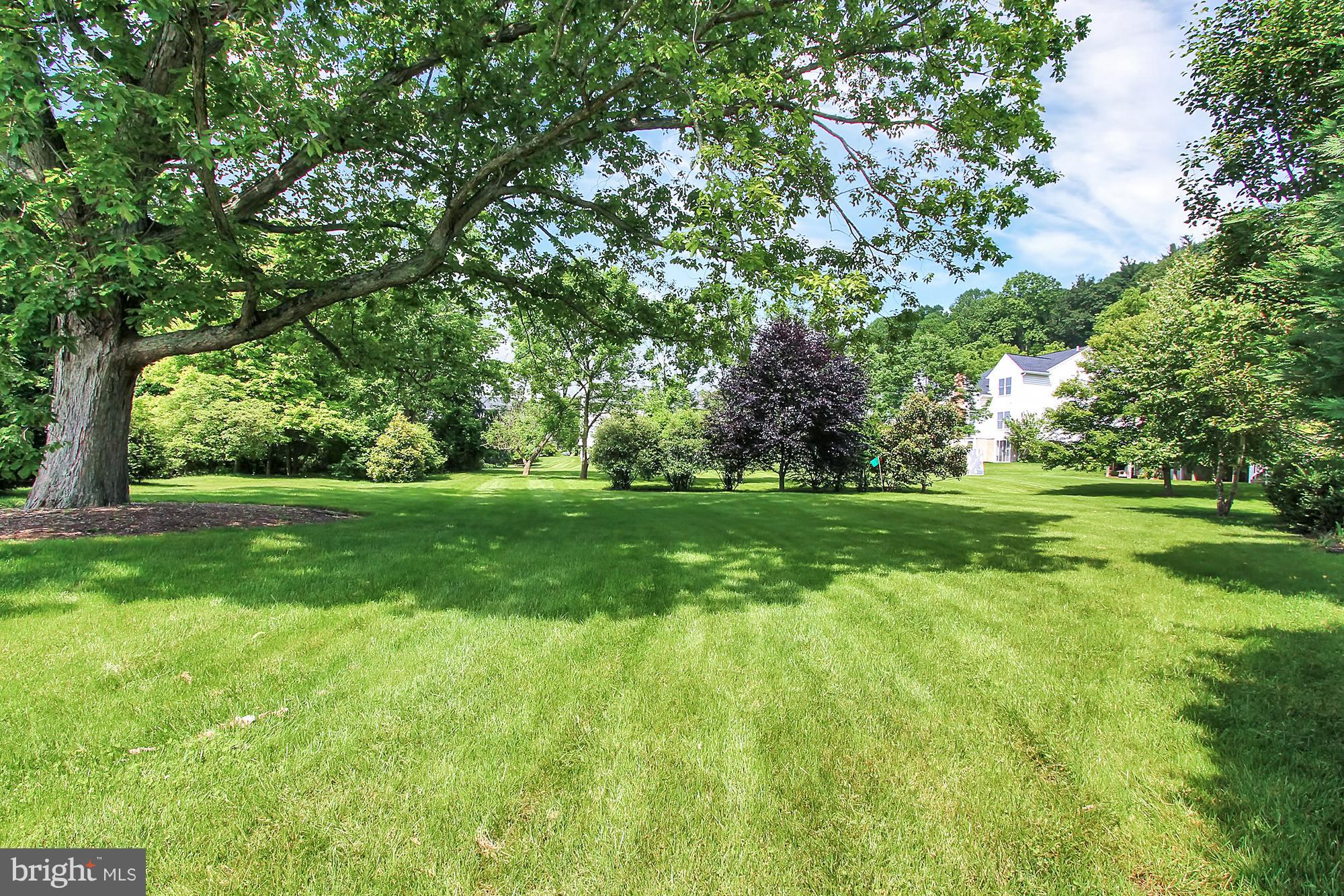 HUNTERS RUN - Residential