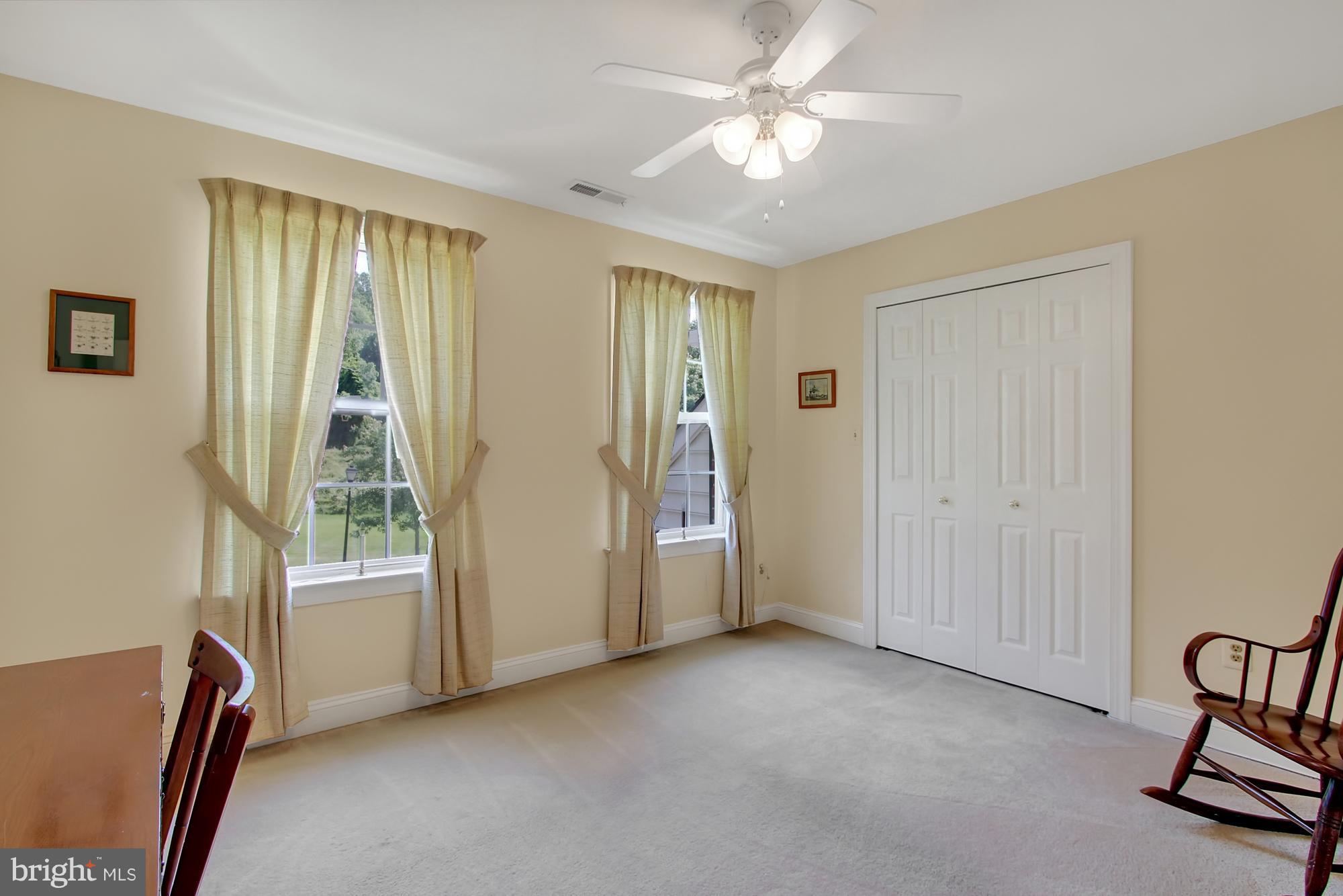 HUNTERS RUN - Residential