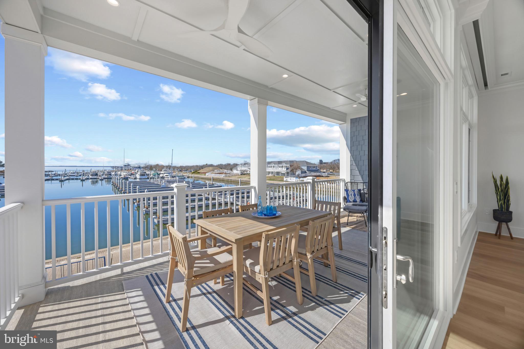 BAY BRIDGE MARINA - Residential