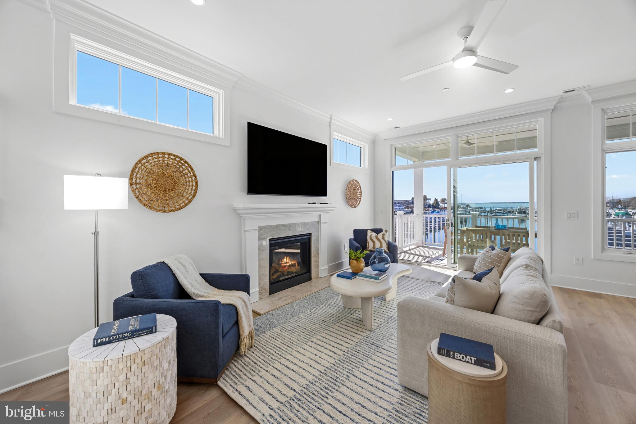 BAY BRIDGE MARINA - Residential