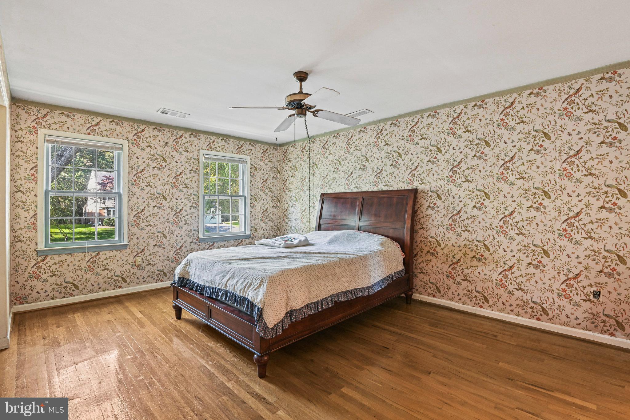 VIENNA OAKS - Residential