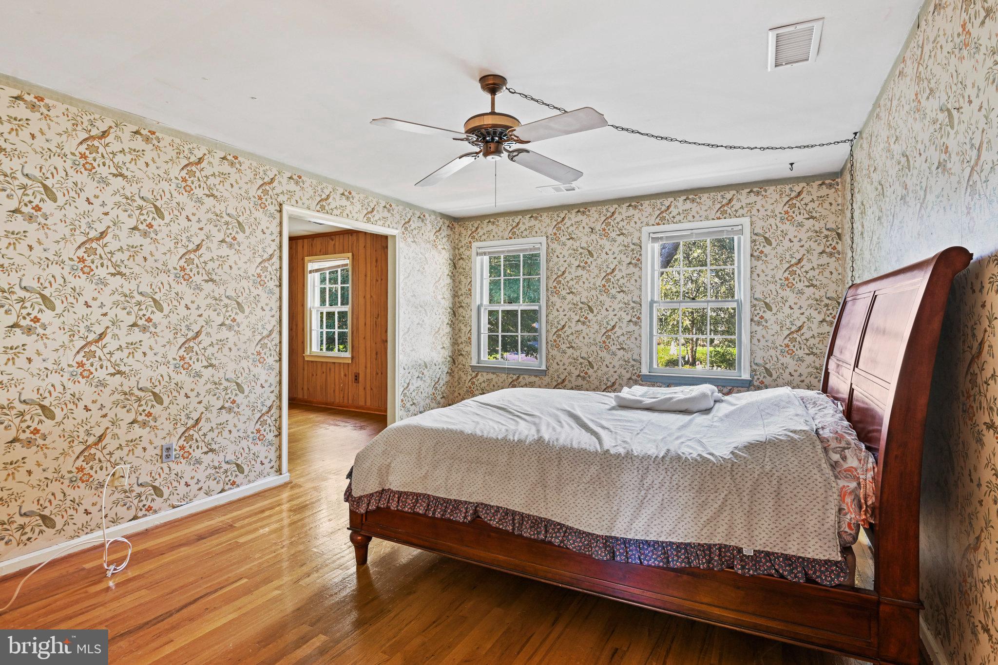 VIENNA OAKS - Residential