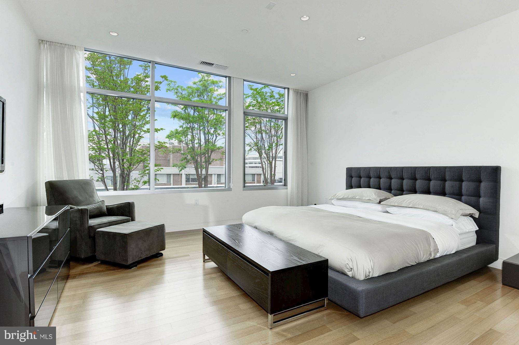 WEST END - Residential