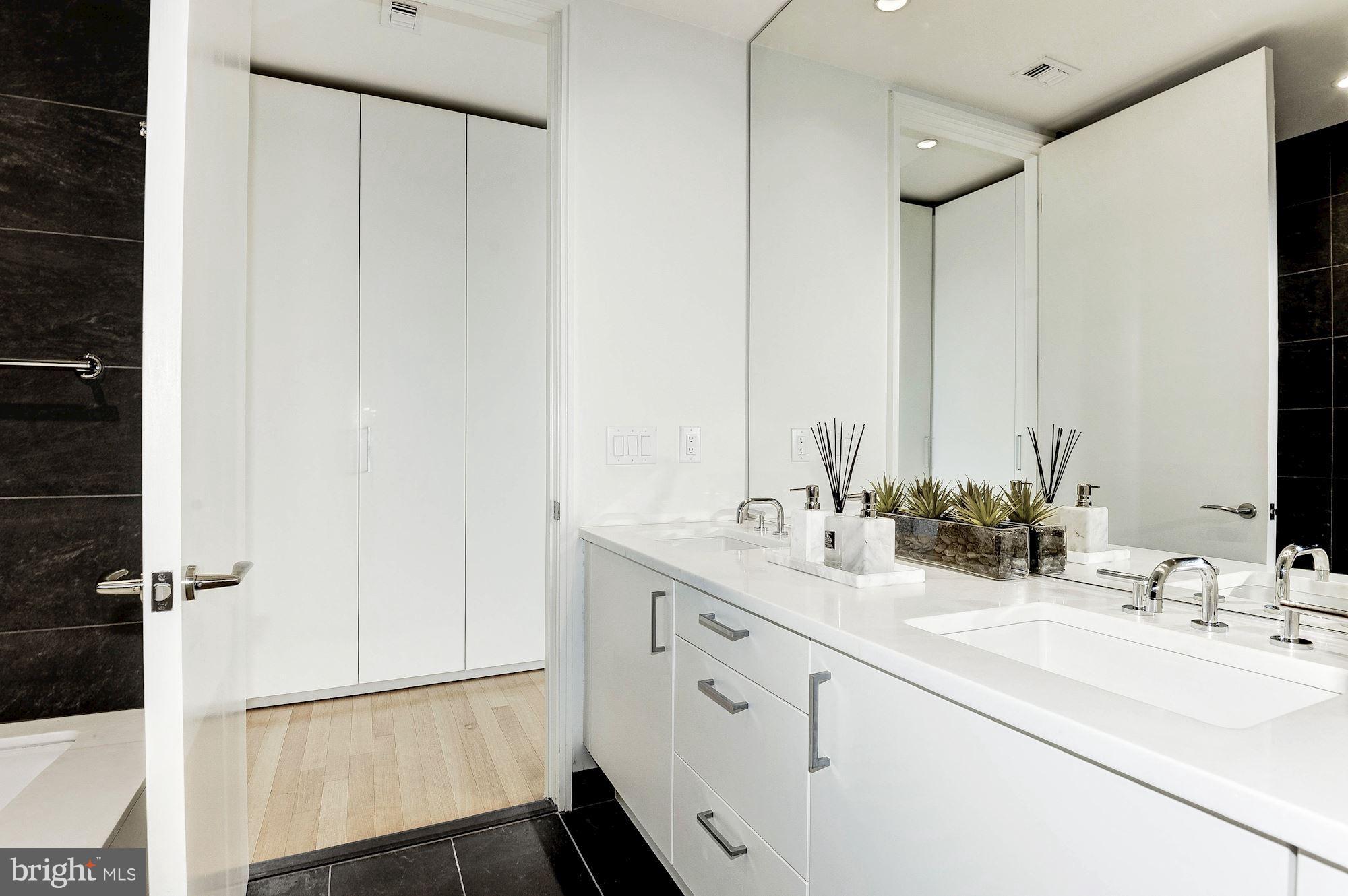 WEST END - Residential