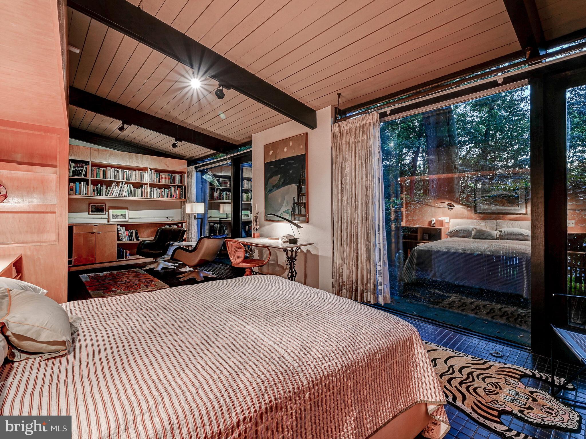 MOUNT WASHINGTON - Residential