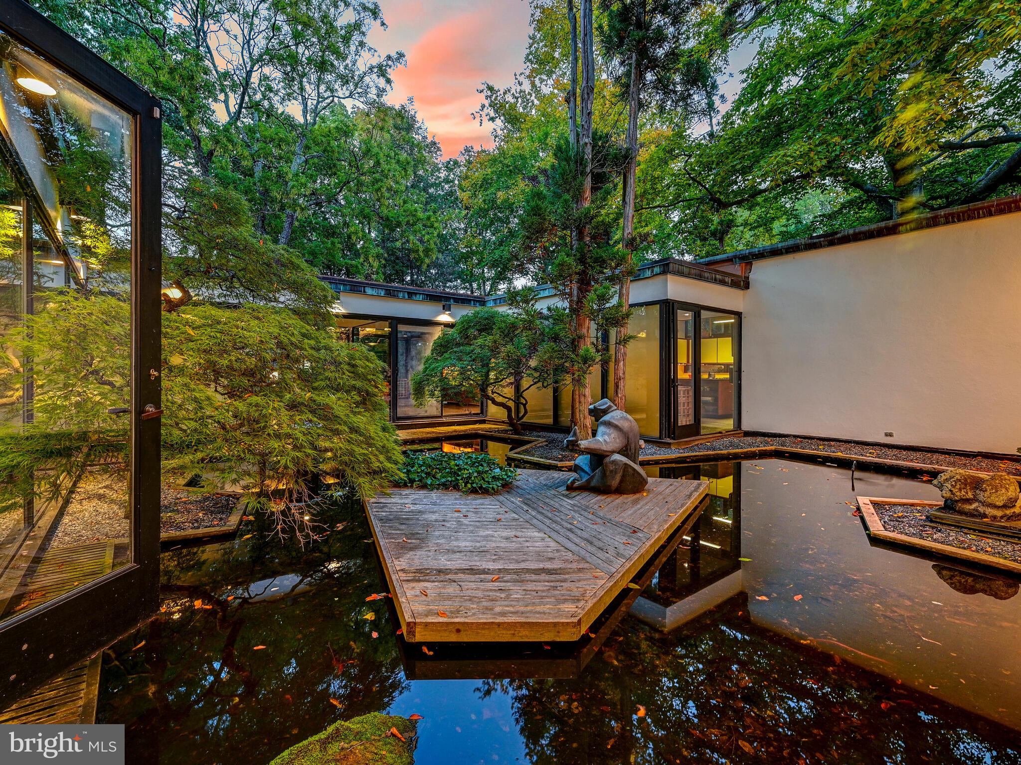 MOUNT WASHINGTON - Residential