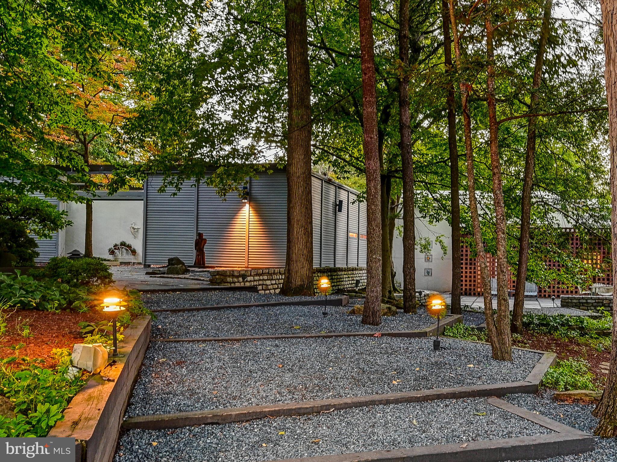 MOUNT WASHINGTON - Residential