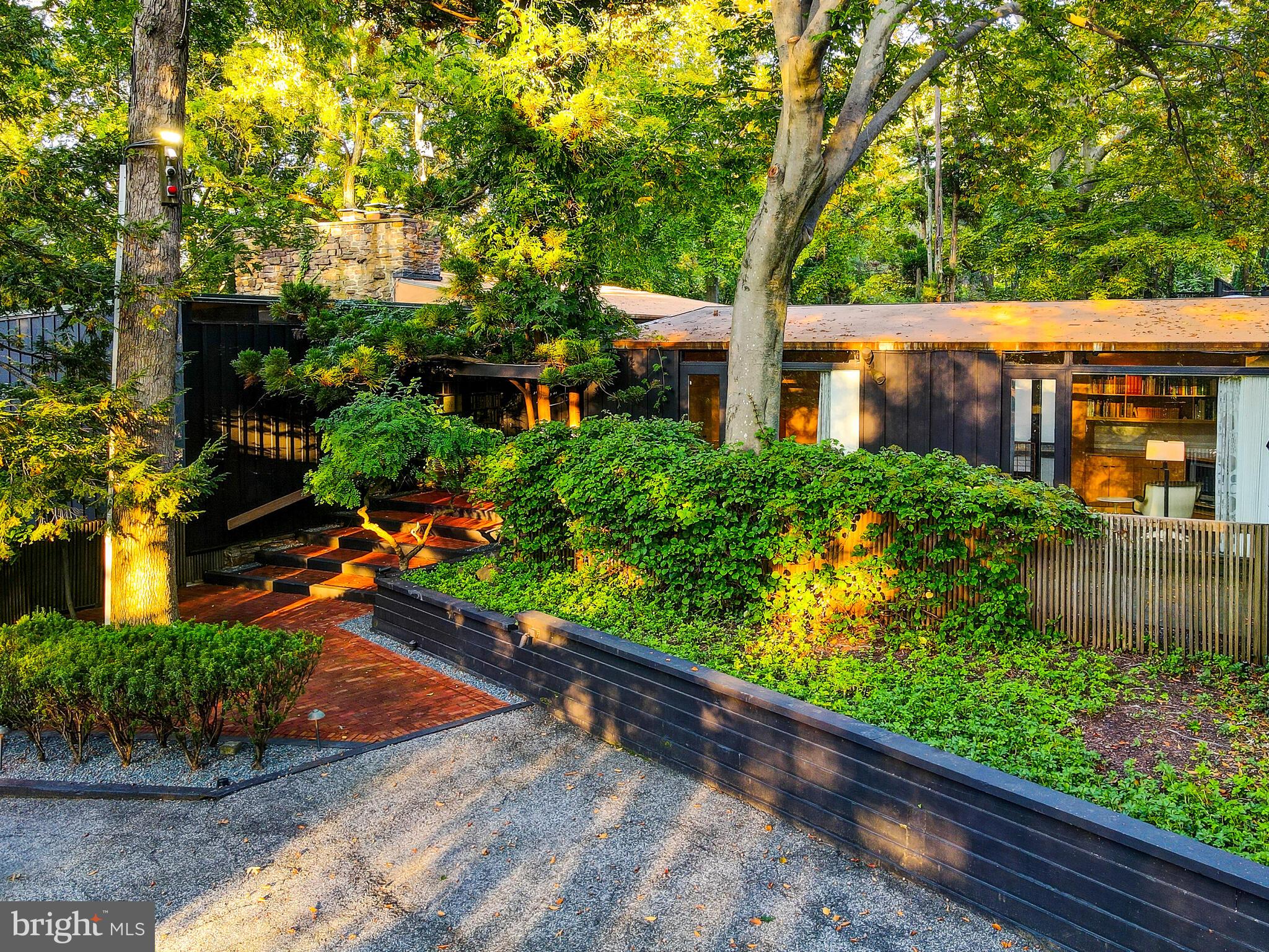 MOUNT WASHINGTON - Residential